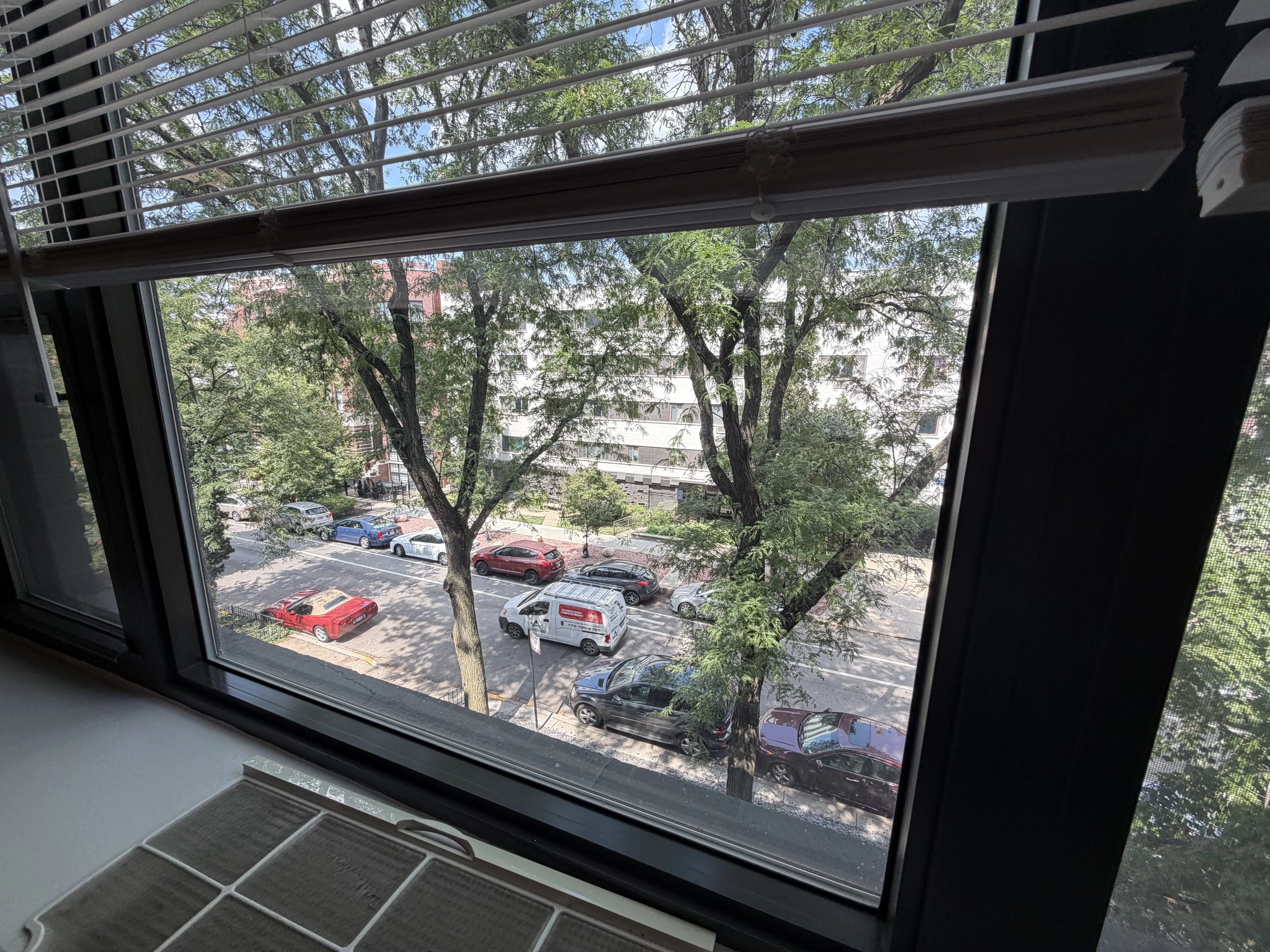 525 W Oakdale Ave, ,  60657, USA 60657-unit#0512-Chicago-IL