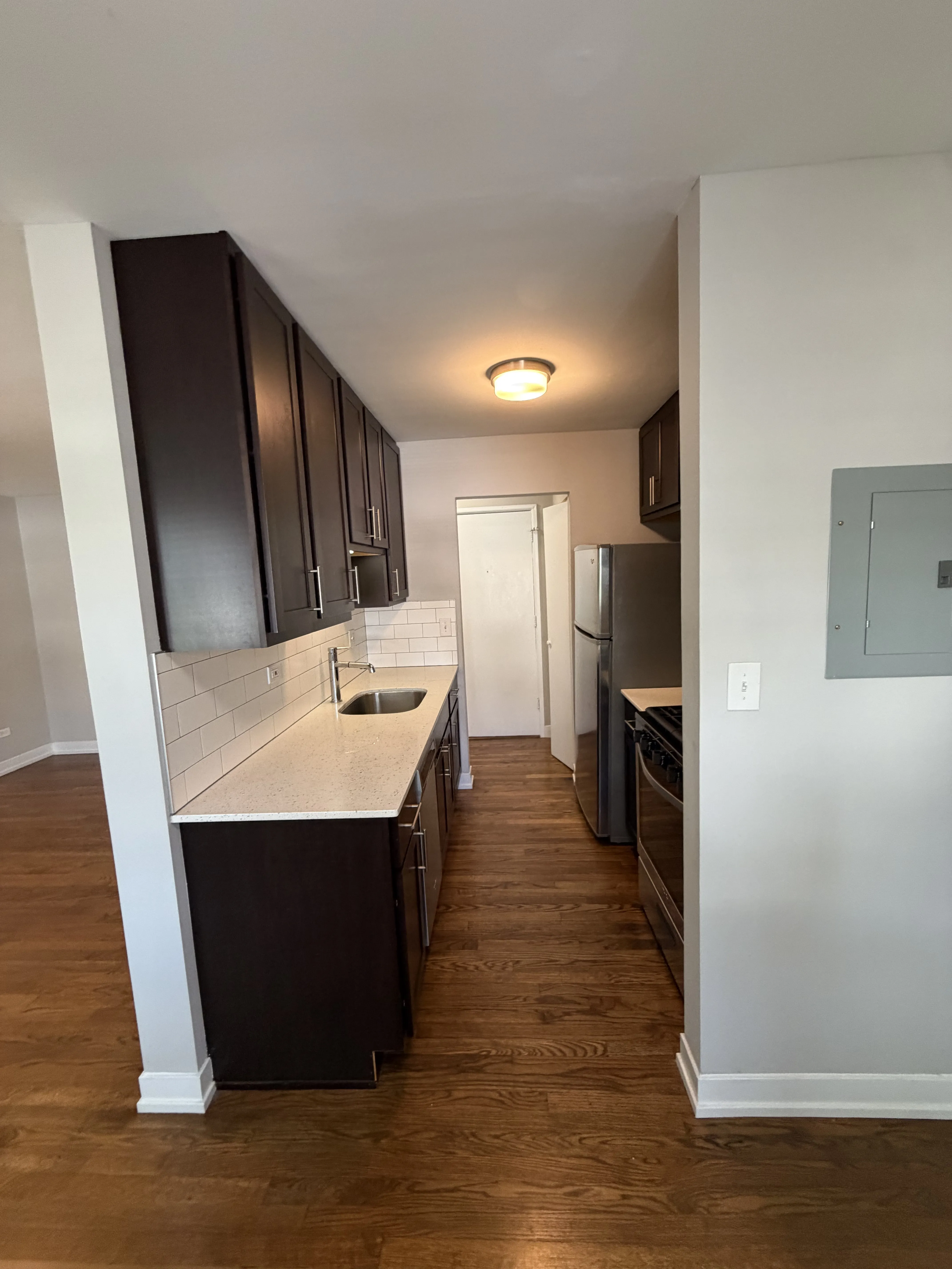 525 W Oakdale Ave, ,  60657, USA 60657-unit#0512-Chicago-IL