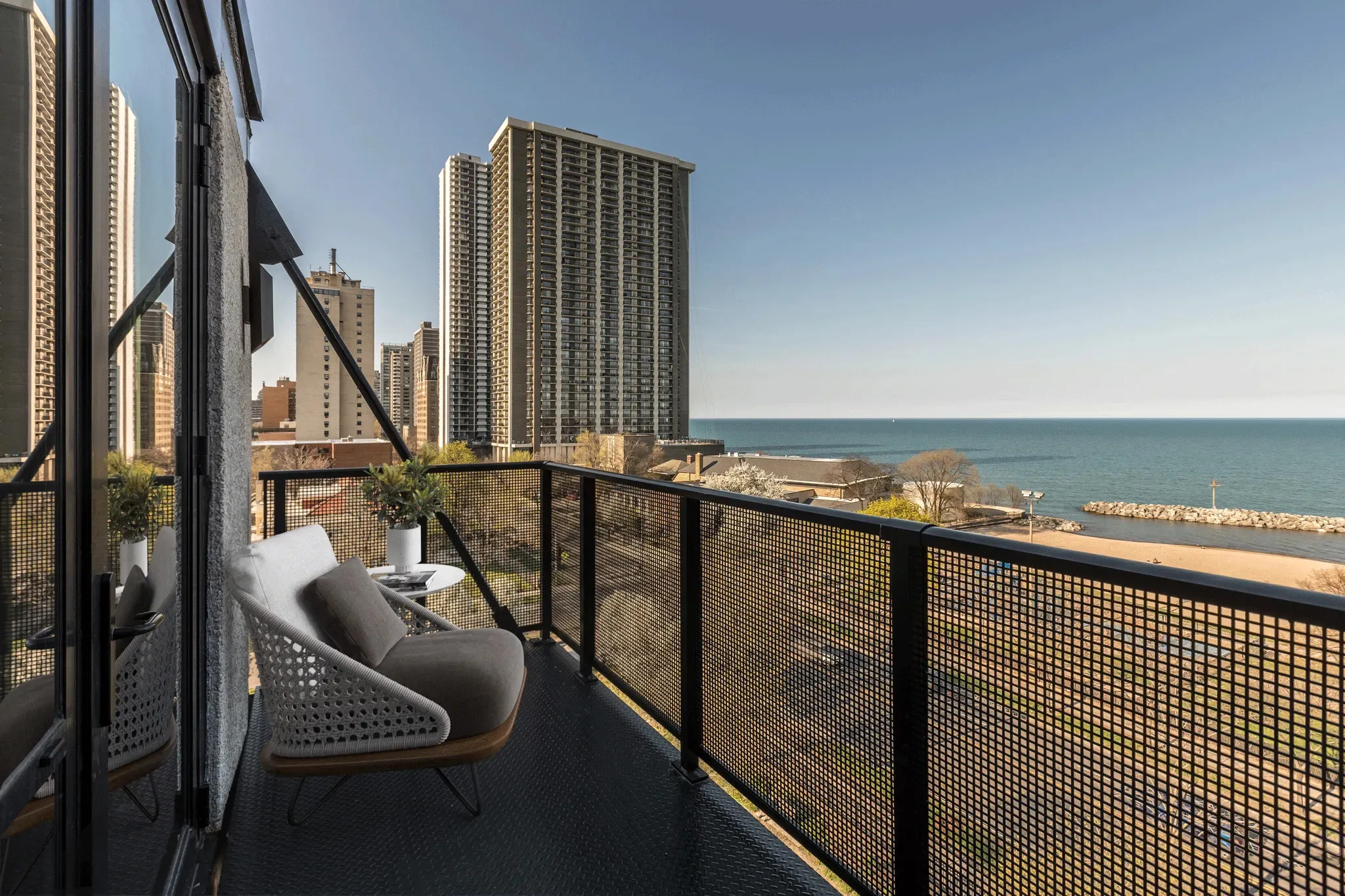 5910 N Sheridan Rd, ,  60660, USA 60660-unit#0705-Chicago-IL