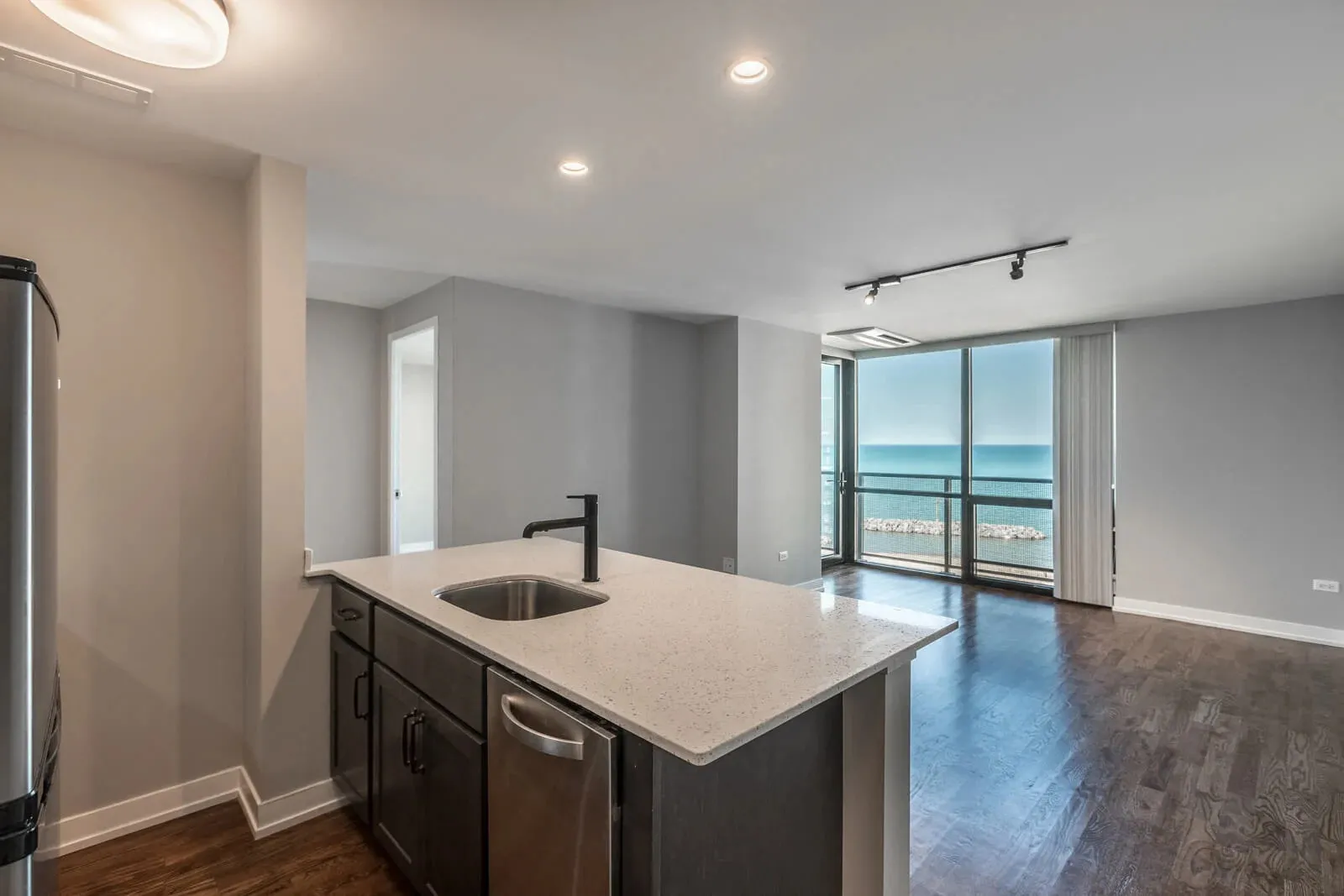 5910 N Sheridan Rd, ,  60660, USA 60660-unit#0503-Chicago-IL