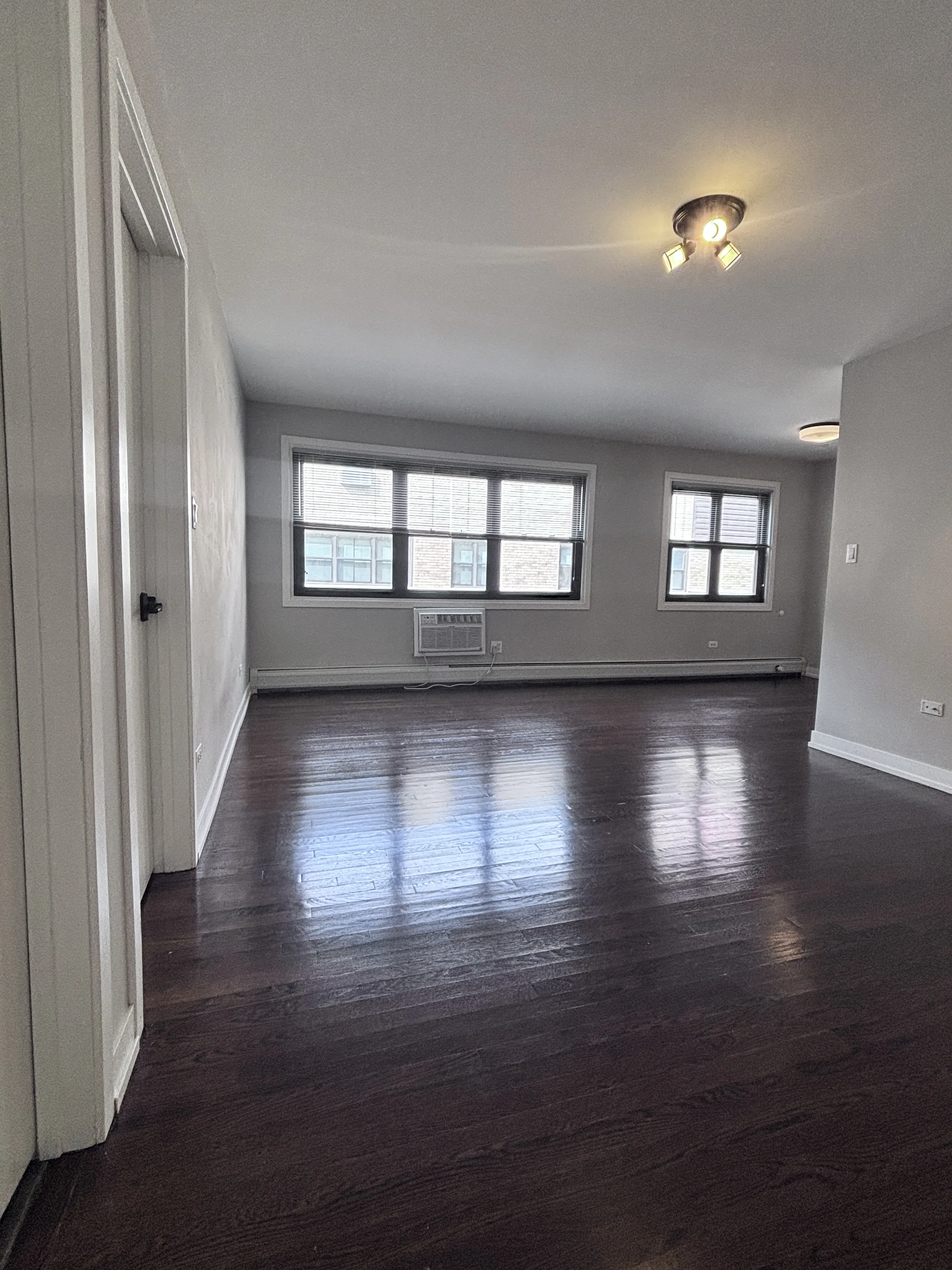 5536 N Sheridan Rd, ,  60640, USA 60640-unit#03-0413-Chicago-IL