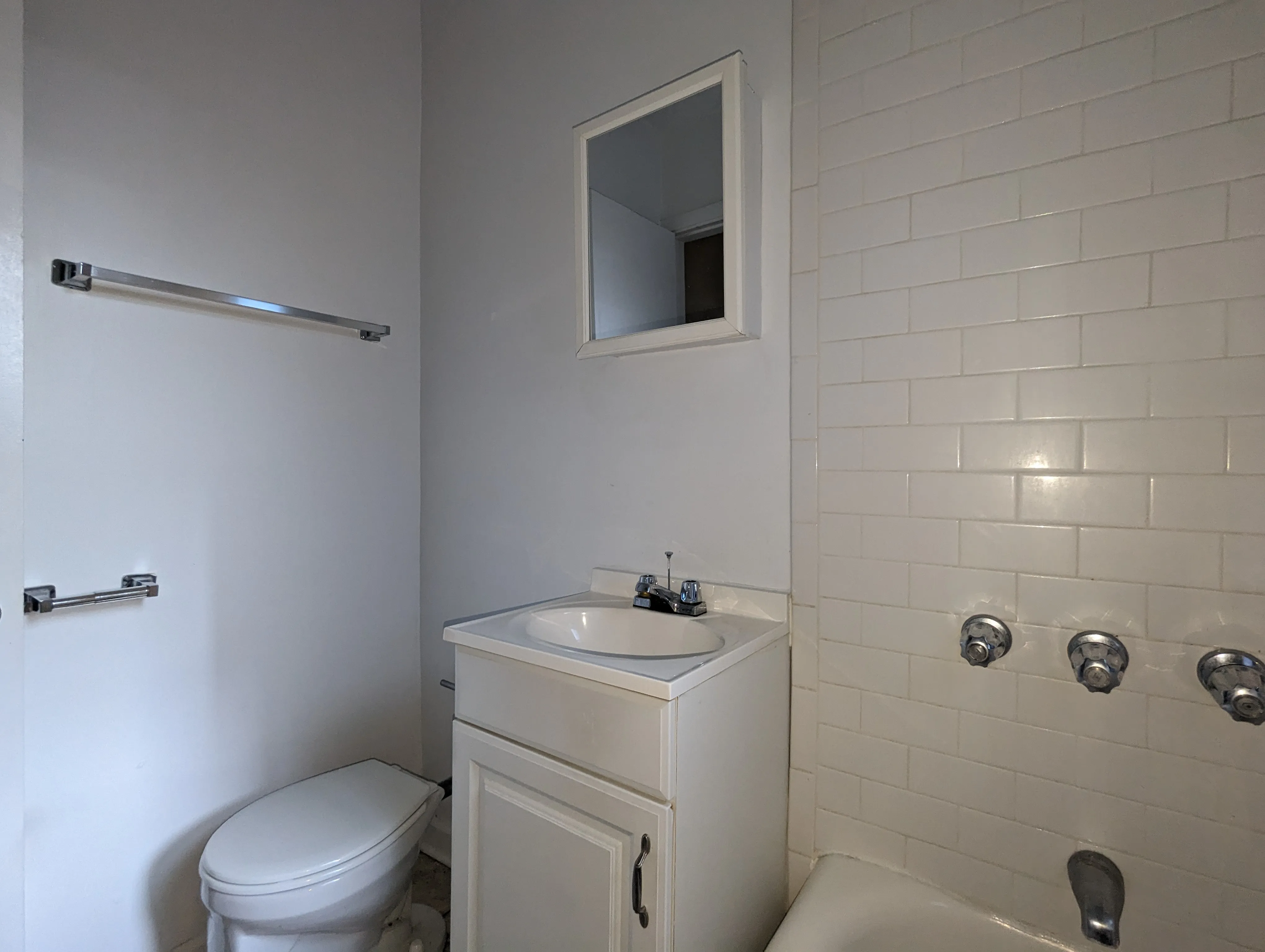 5417 N Kenmore Ave, , 60640, USA 60640-unit#402-Chicago-IL