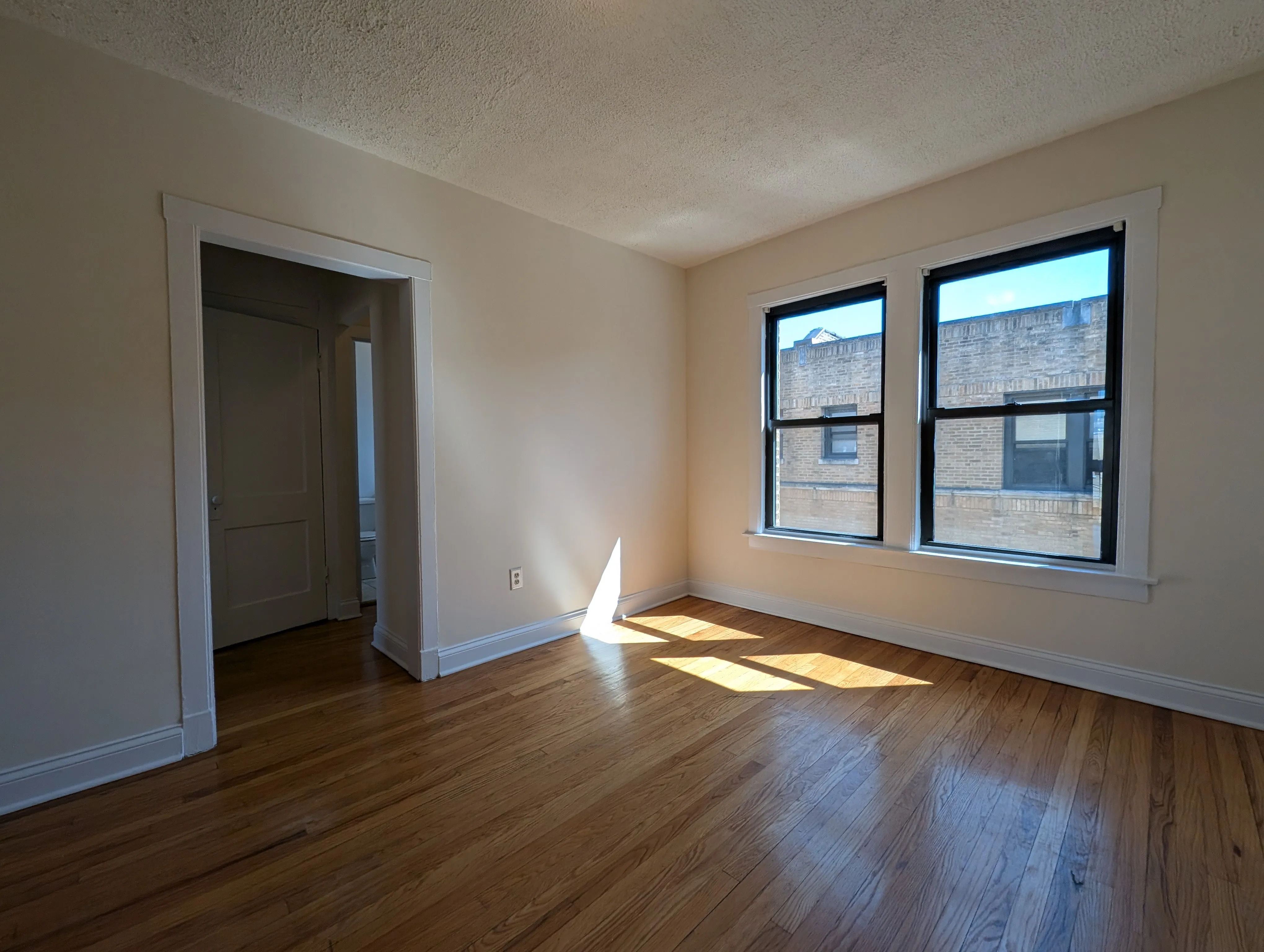 2653 N Spaulding Ave, , 60647, USA 60647-unit#2E-Chicago-IL