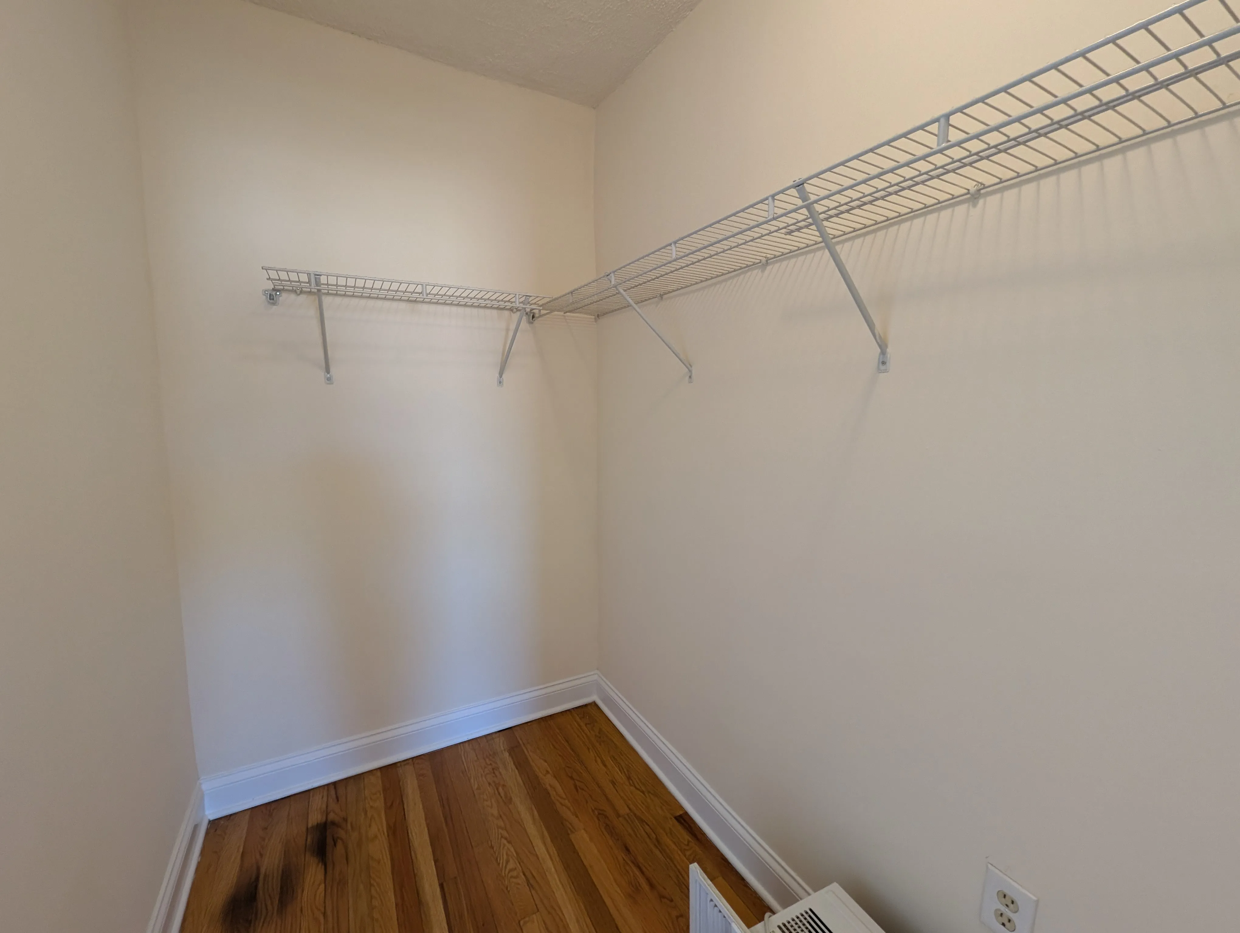 2653 N Spaulding Ave, , 60647, USA 60647-unit#2E-Chicago-IL