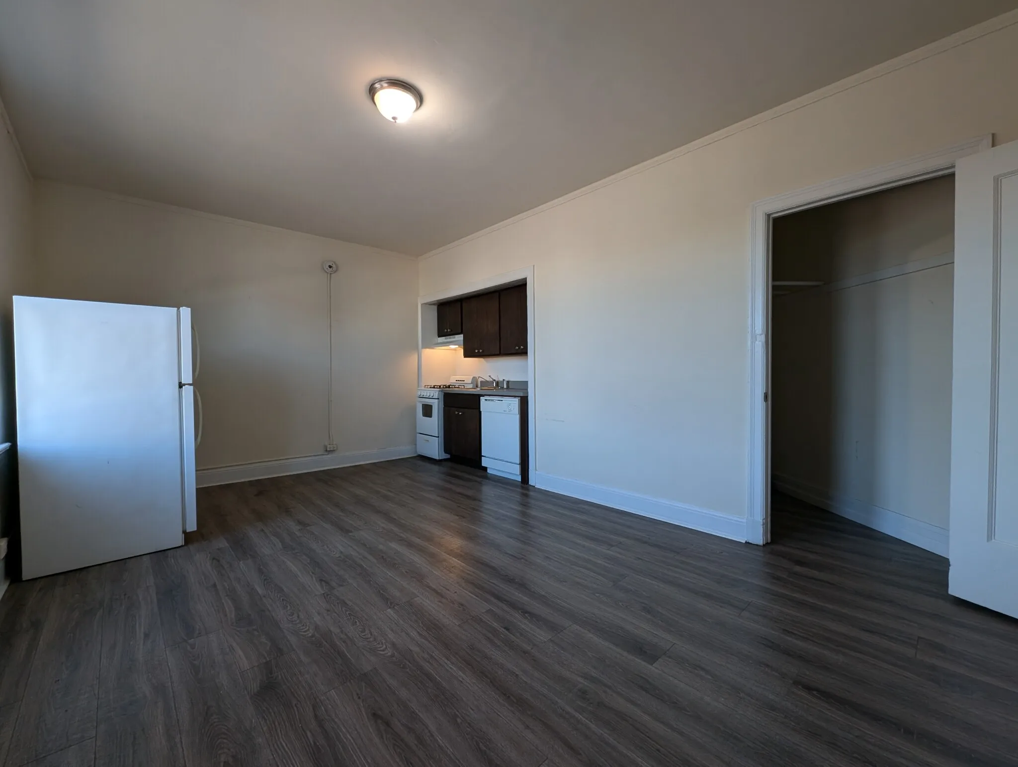 2779 N Milwaukee Ave, ,  60647, USA 60647-unit#102-Chicago-IL