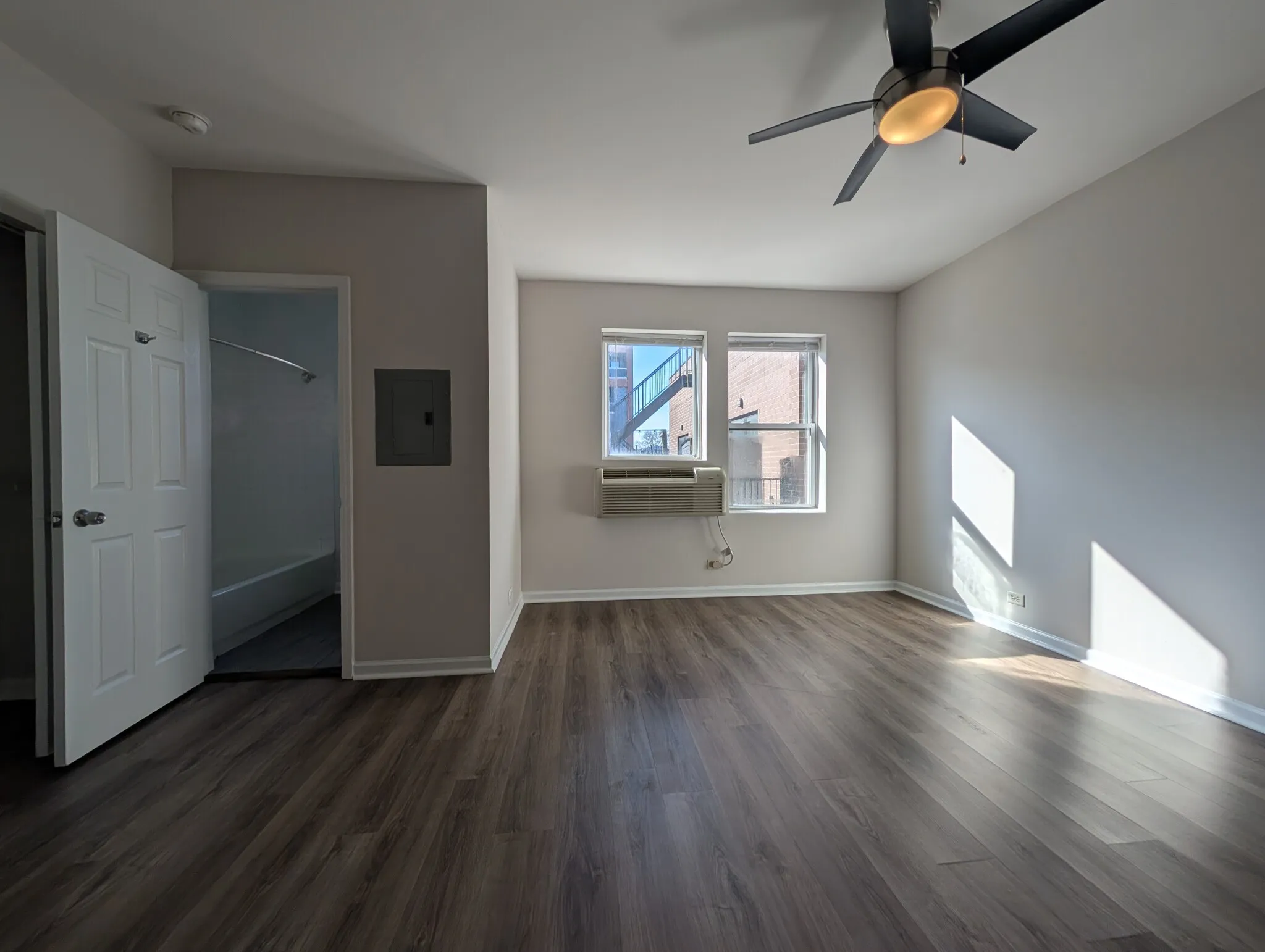 1627 N Humboldt Blvd, ,  60647, USA 60647-unit#4H-Chicago-IL