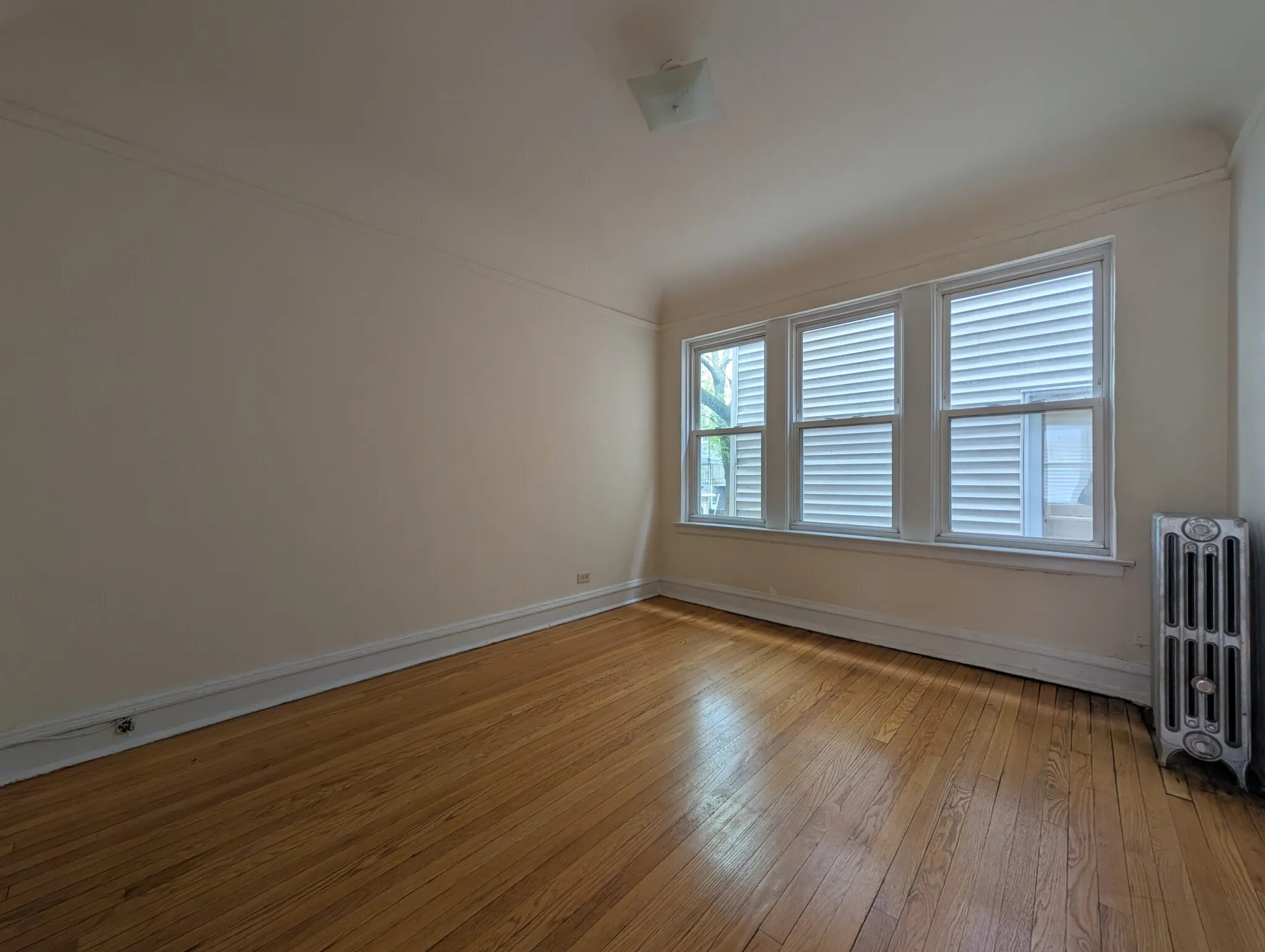 2948 N Albany Ave, ,  60618, USA 60618-unit#1W-Chicago-IL