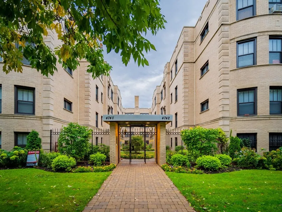4746 S Woodlawn Ave, , 60615, USA 60615-unit#3E-Chicago-IL