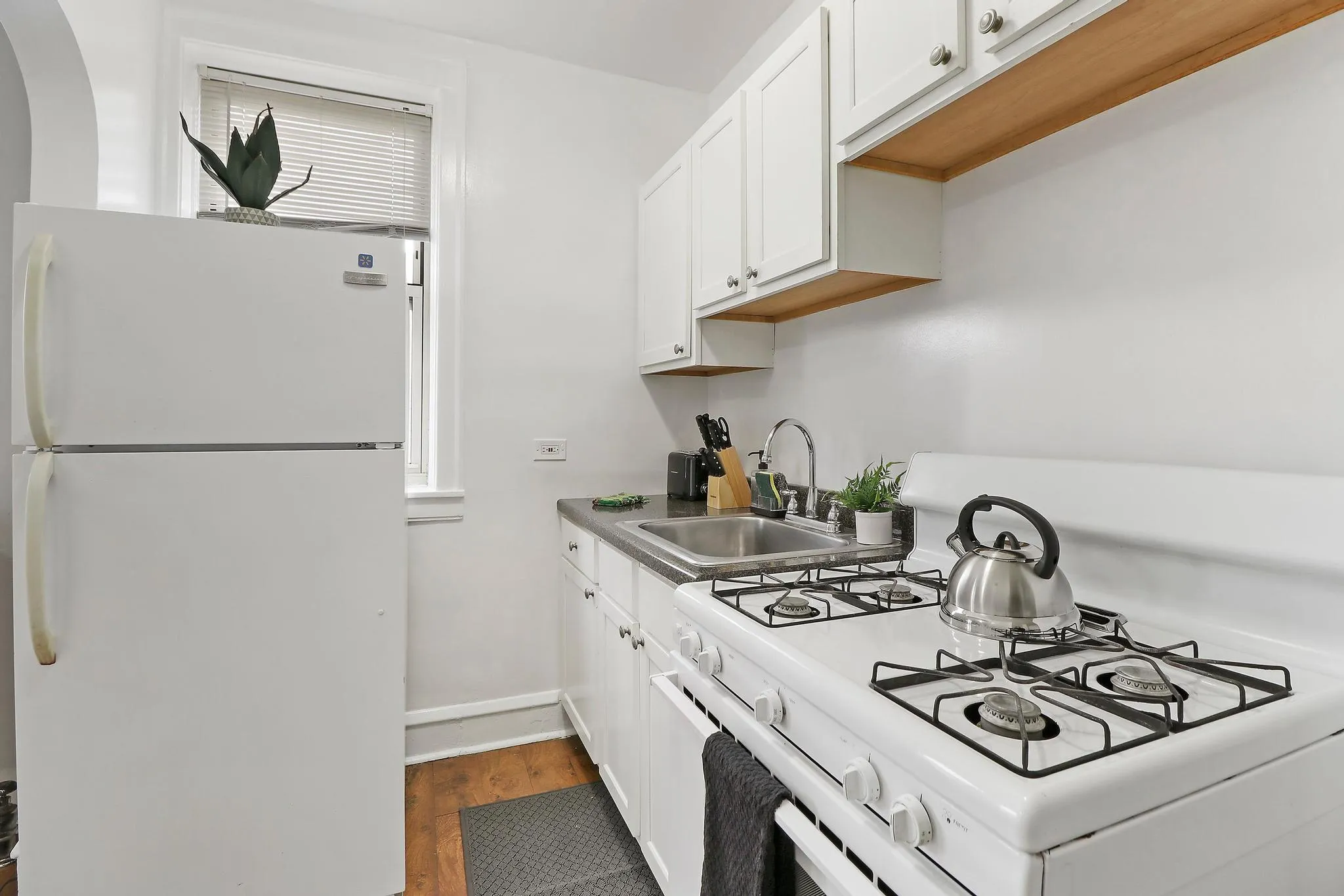 5119 W Montrose Ave, ,  60641, USA 60641-unit#B-Chicago-IL