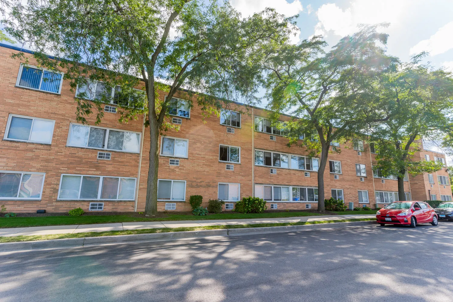 8560 Niles Center Rd, Skokie,  60077, USA 60076-unit#23-Chicago-IL