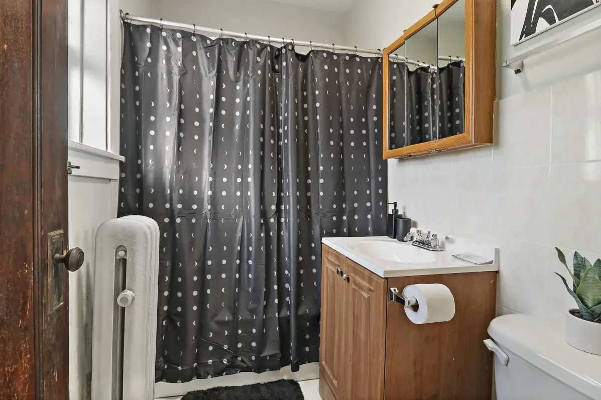 5518 W Barry Ave, ,  60641, USA 60641-unit#B-Chicago-IL