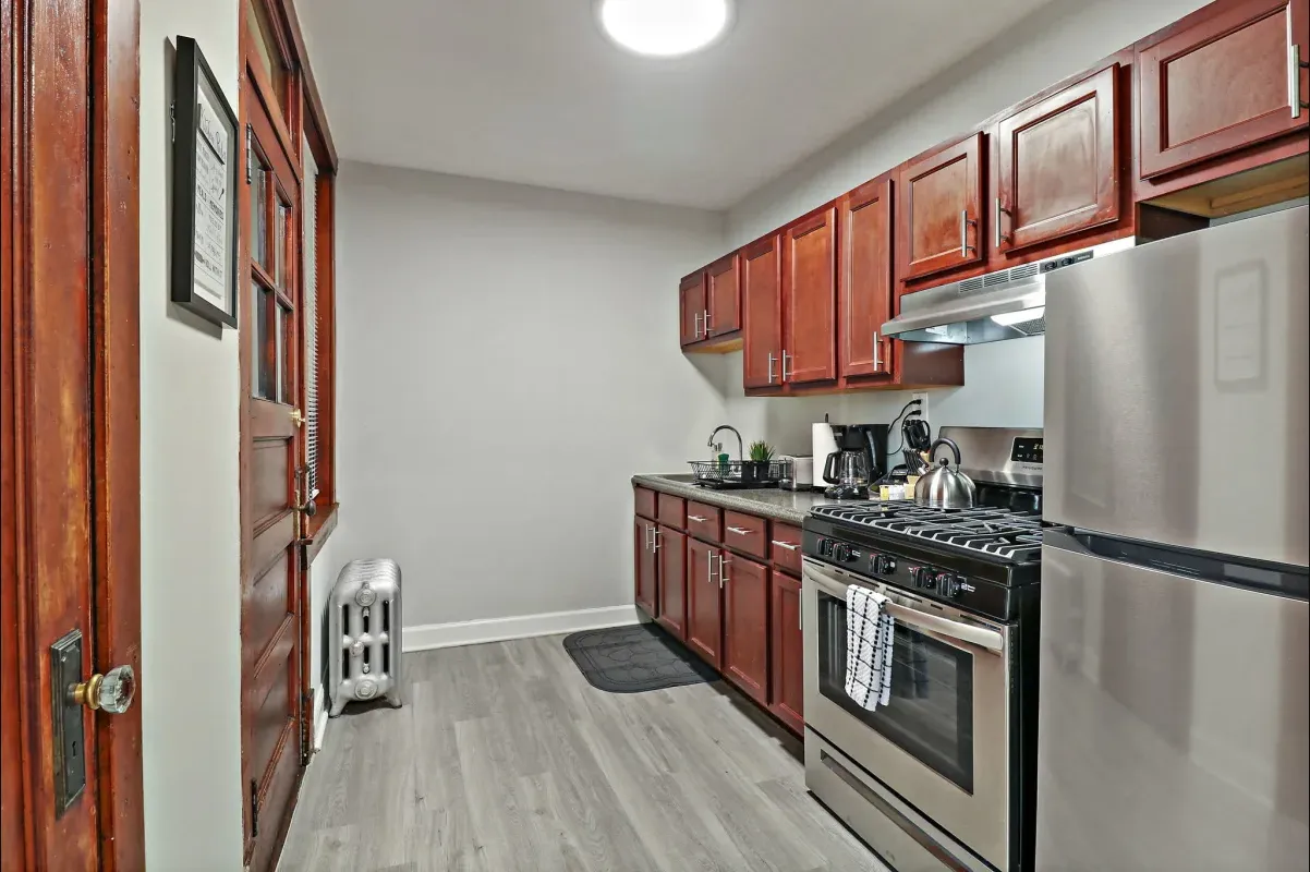 5518 W Barry Ave, ,  60641, USA 60641-unit#B-Chicago-IL