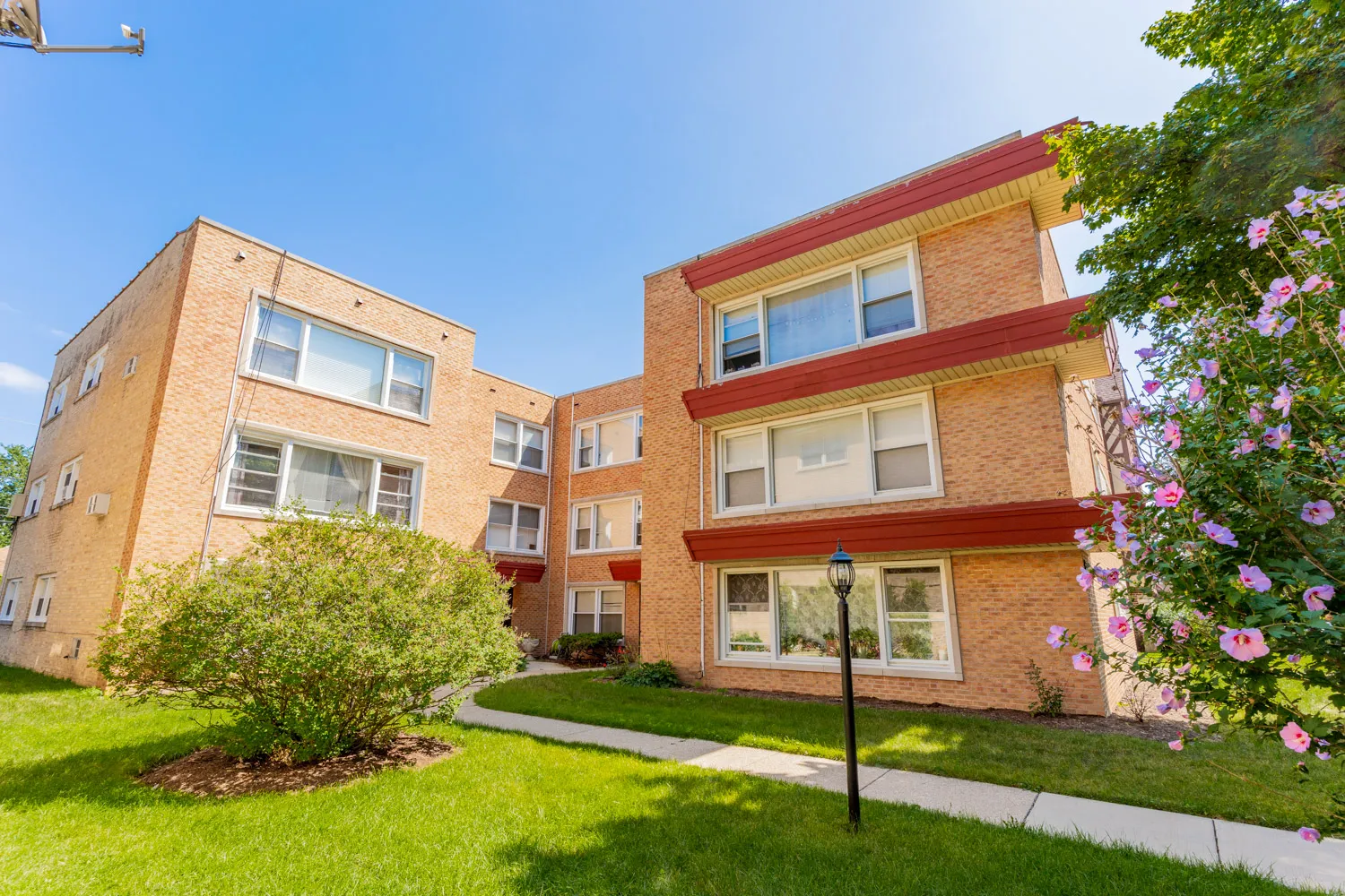 8049 Kenton Ave, , 60076, USA 60076-unit#3C-Skokie-IL