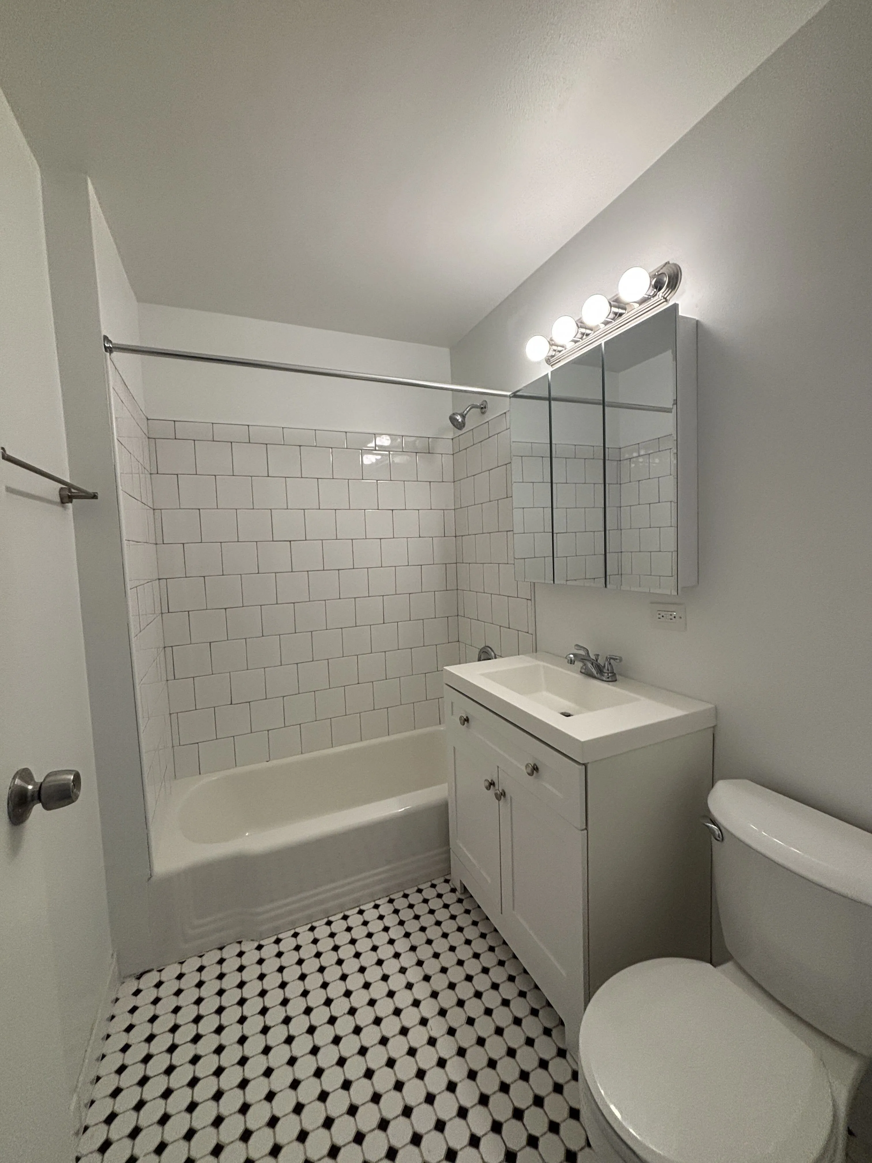 8503 Lotus Ave, , 60077, USA 60077-unit#315-Skokie-IL