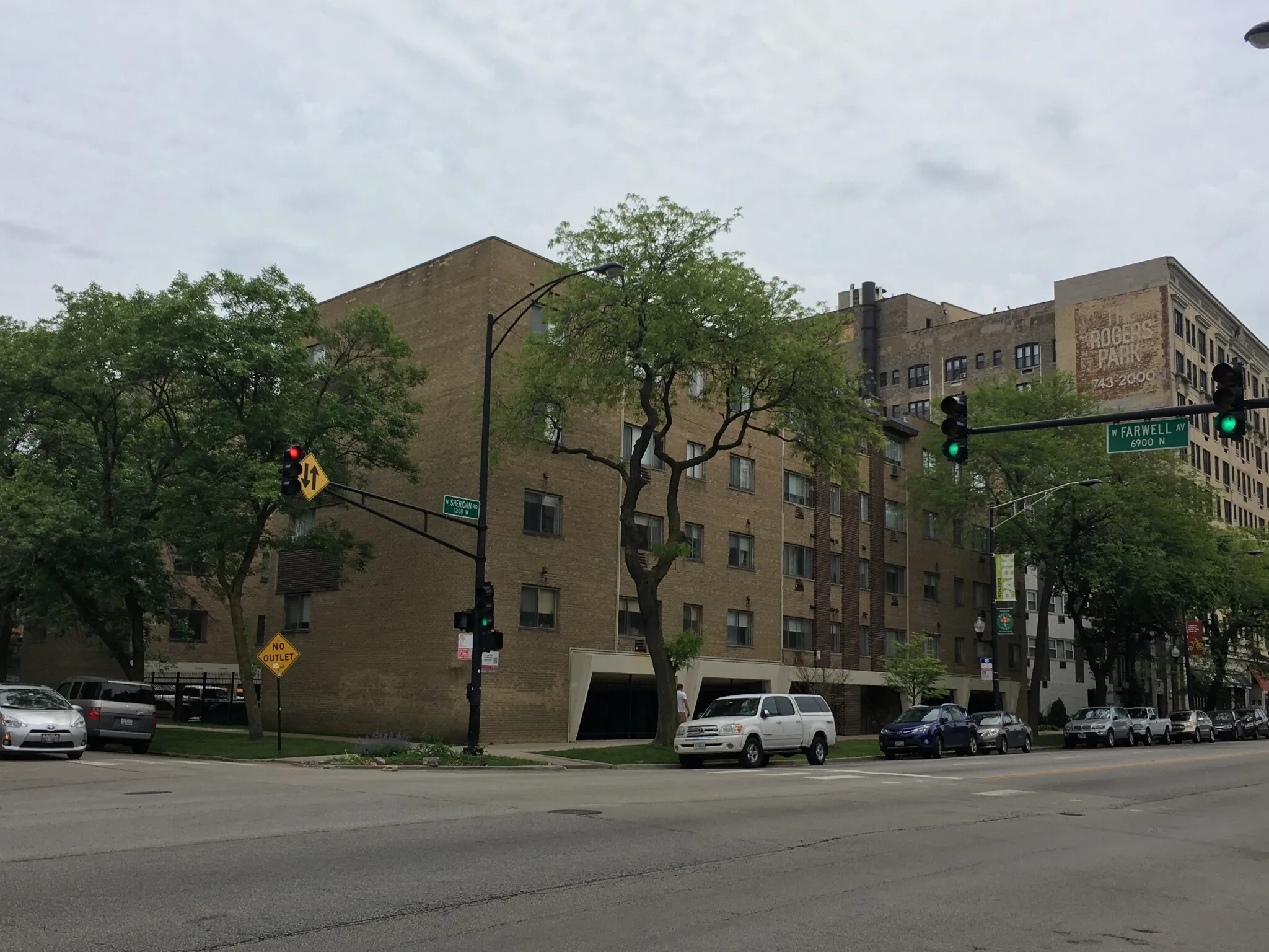 6825 N Sheridan Rd, , 60626, USA 60626-unit#411-Chicago-IL