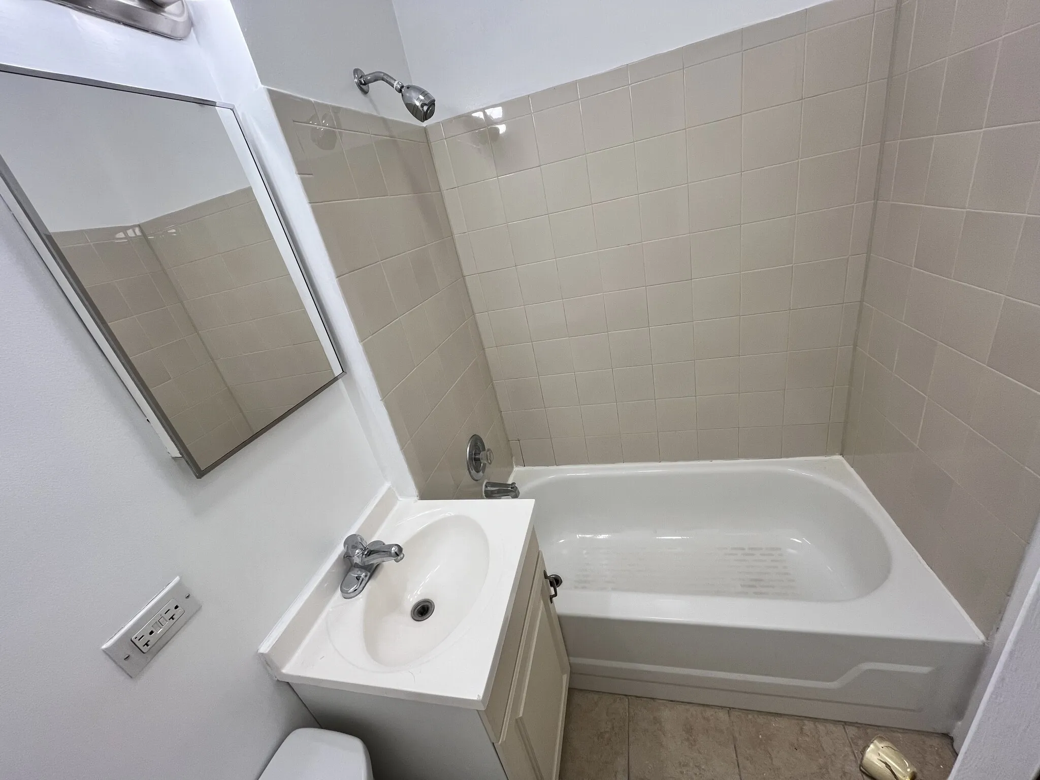 3524 N Marshfield Ave, ,  60657, USA 60657-unit#3E-Chicago-IL