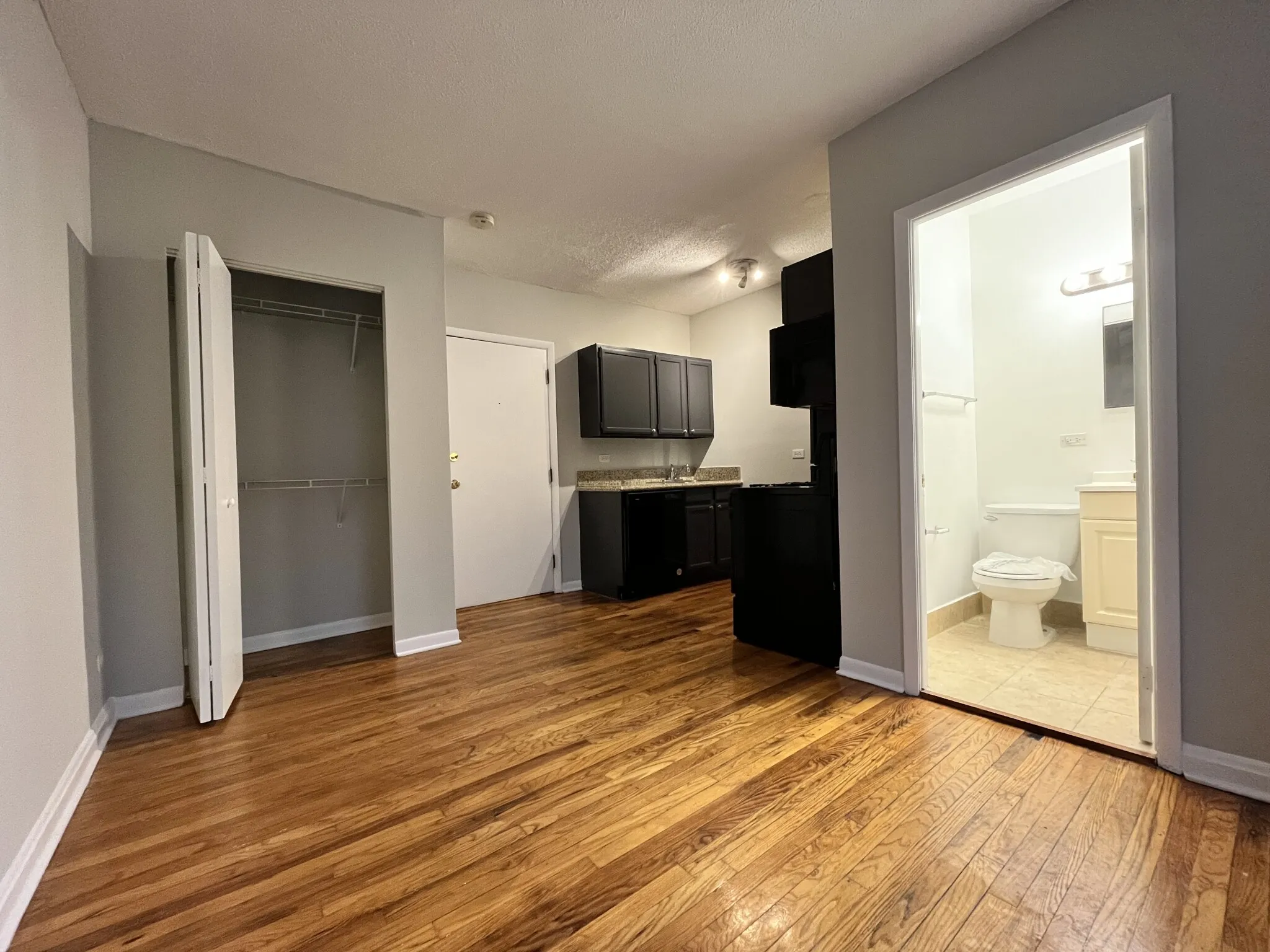 3524 N Marshfield Ave, ,  60657, USA 60657-unit#3E-Chicago-IL