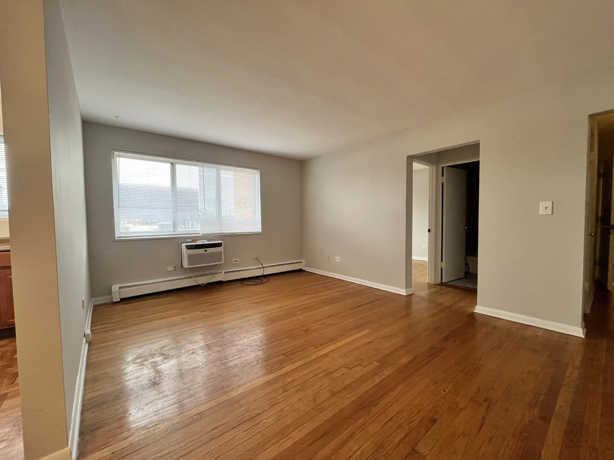 2339 W Touhy Ave, , 60645, USA 60645-unit#C3-Chicago-IL