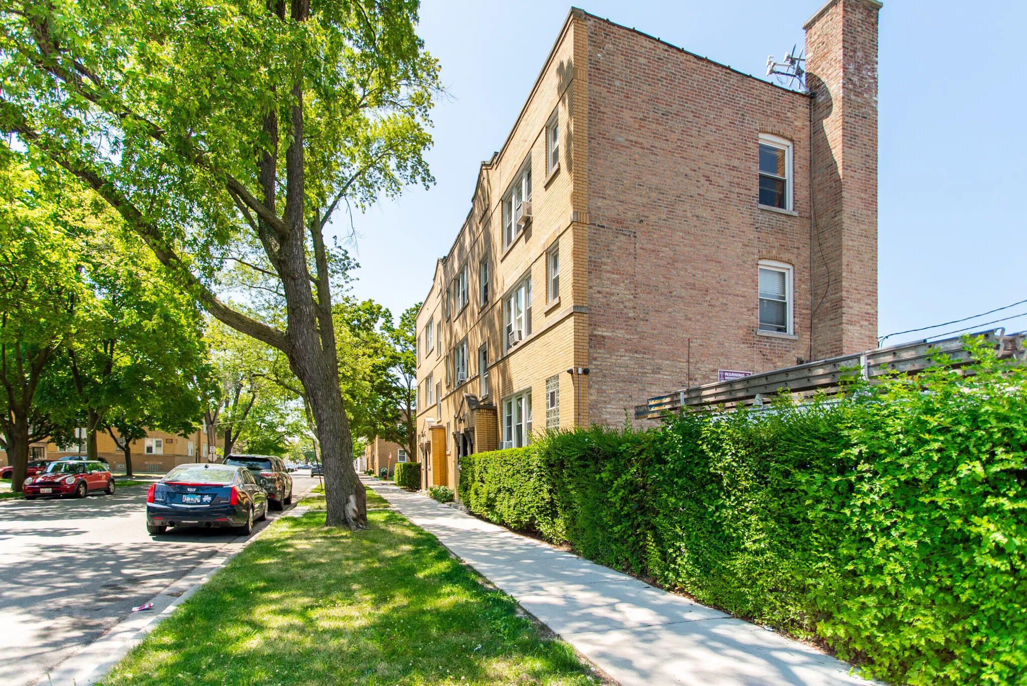 5518 W Barry Ave, ,  60641, USA 60641-unit#B-Chicago-IL