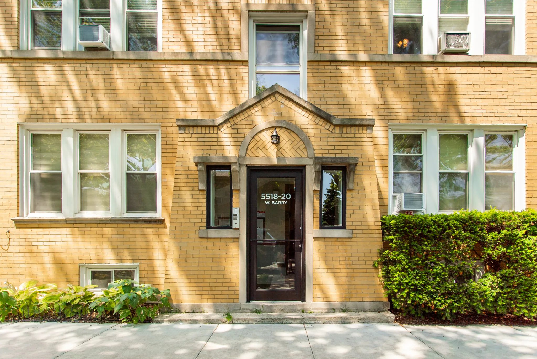 5518 W Barry Ave, ,  60641, USA 60641-unit#B-Chicago-IL