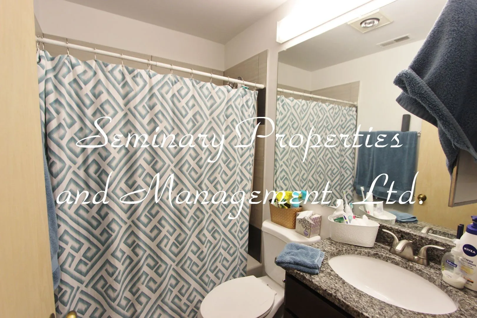 3037 N Clark St, ,  60657, USA 60657-unit#2B-Chicago-IL
