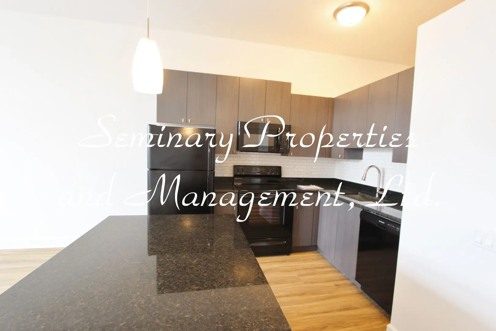 3647 N Southport Ave, ,  60613, USA 60613-unit#205-Chicago-IL