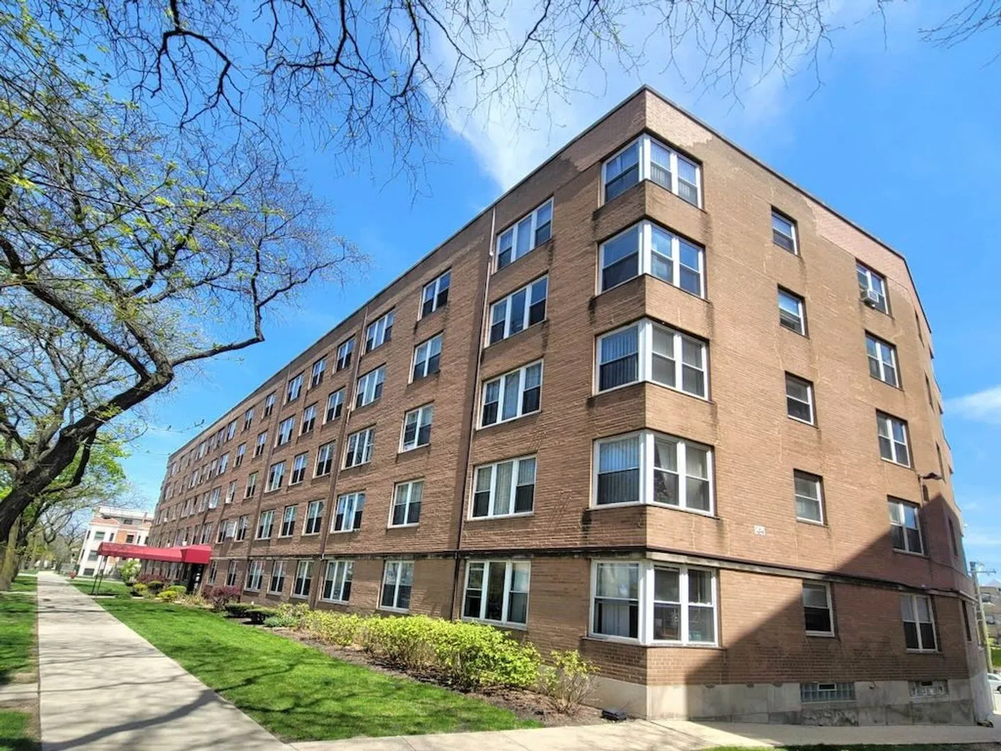7333 N Ridge Blvd, , 60645, USA 60645-unit#201-Chicago-IL