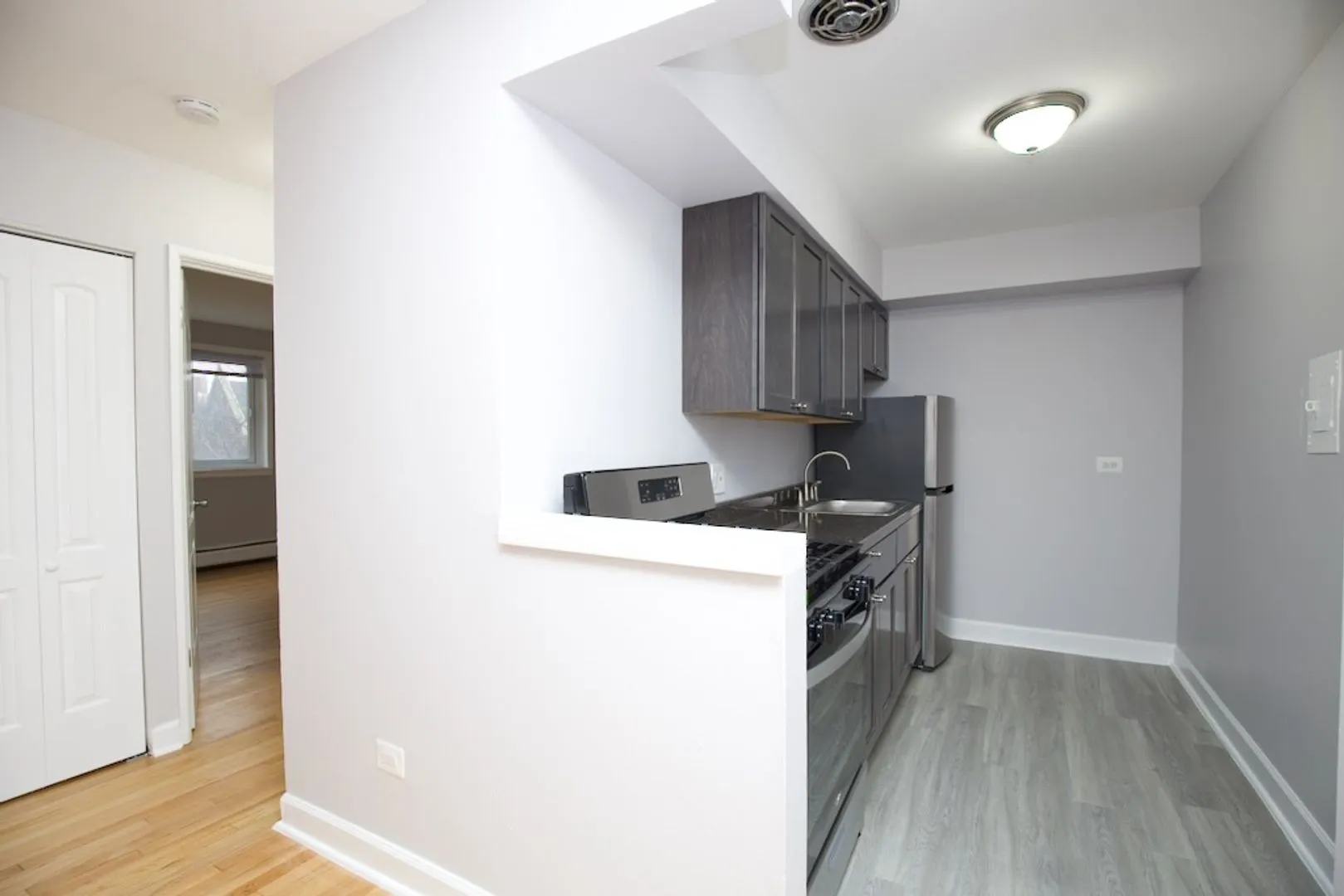 1040 W Hollywood Ave, , 60660, USA 60660-unit#321-Chicago-IL