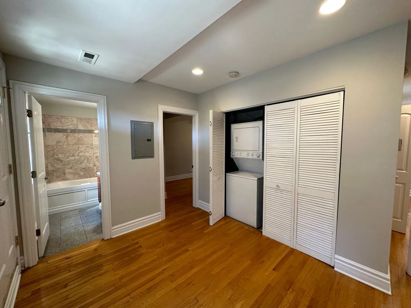 3917 W Altgeld St, ,  60647, USA 60647-unit#AA-Chicago-IL