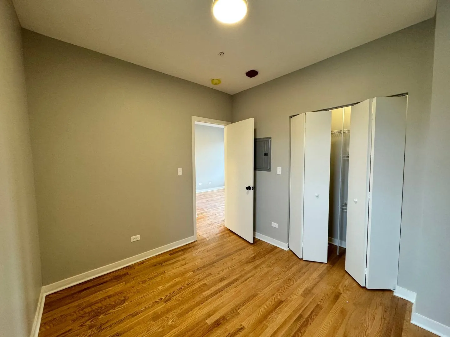 3051 W Leland Ave, , 60625, USA 60625-unit#102-Chicago-IL