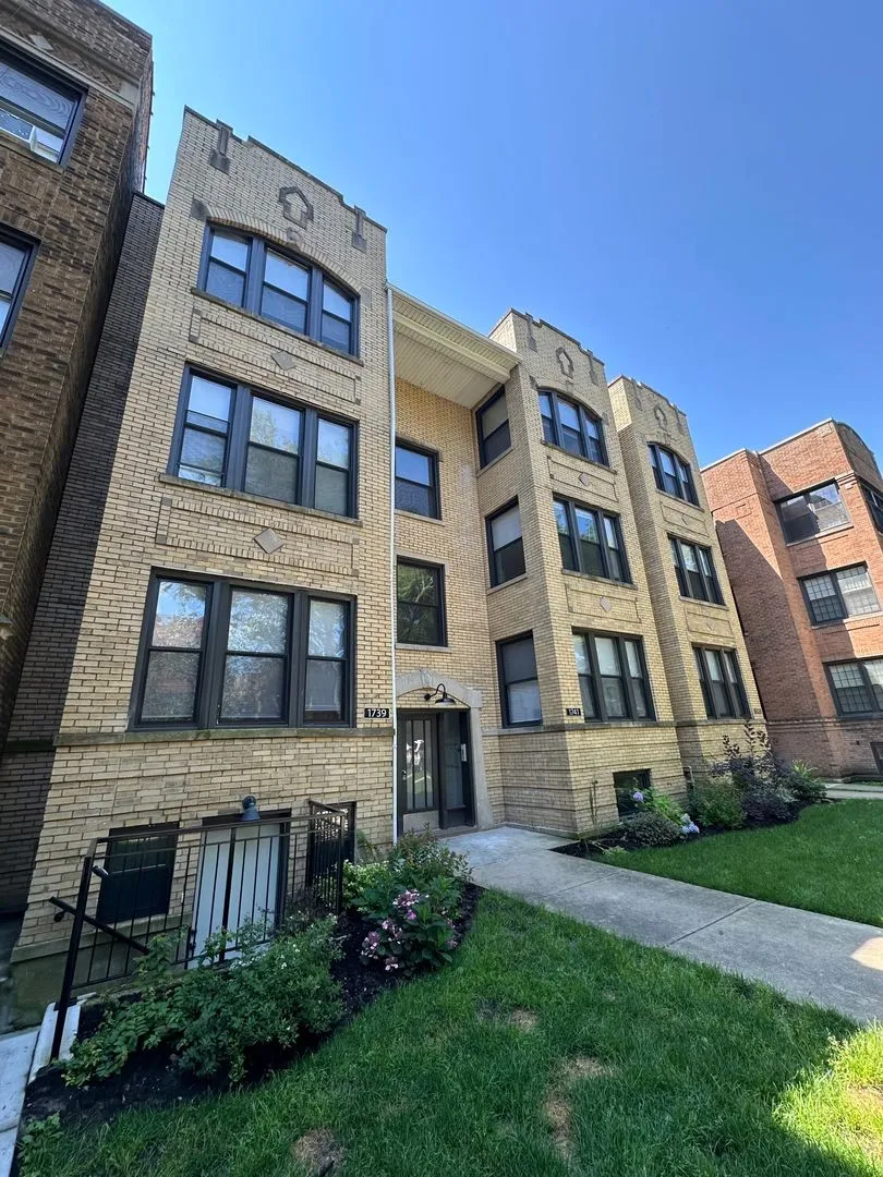 1739 W Wallen Ave, ,  60626, USA 60626-unit#2-Chicago-IL
