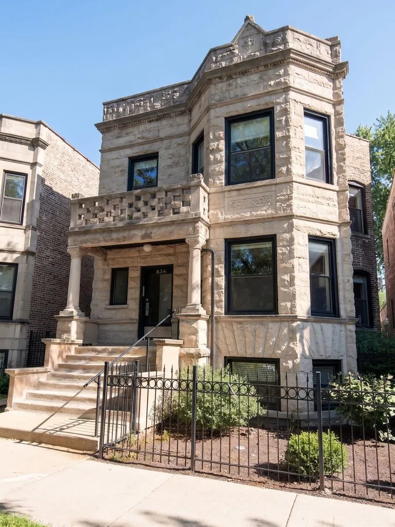 834 W Waveland Ave, ,  60613, USA 60613-unit#GDN-Chicago-IL