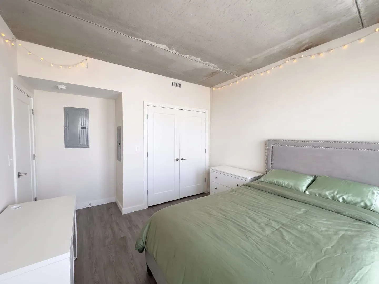 1323 W Morse Ave, , 60626, USA 60626-unit#810-Chicago-IL