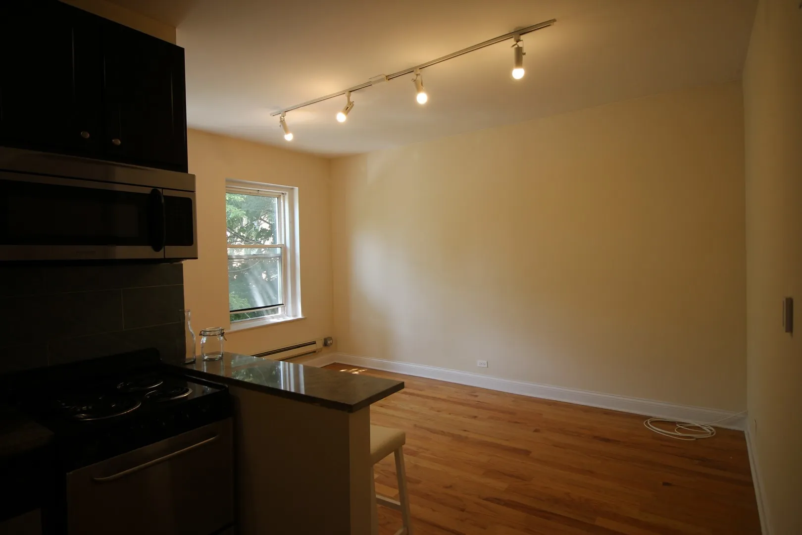 1210 W Granville Ave, , 60660, USA 60660-unit#300-Chicago-IL