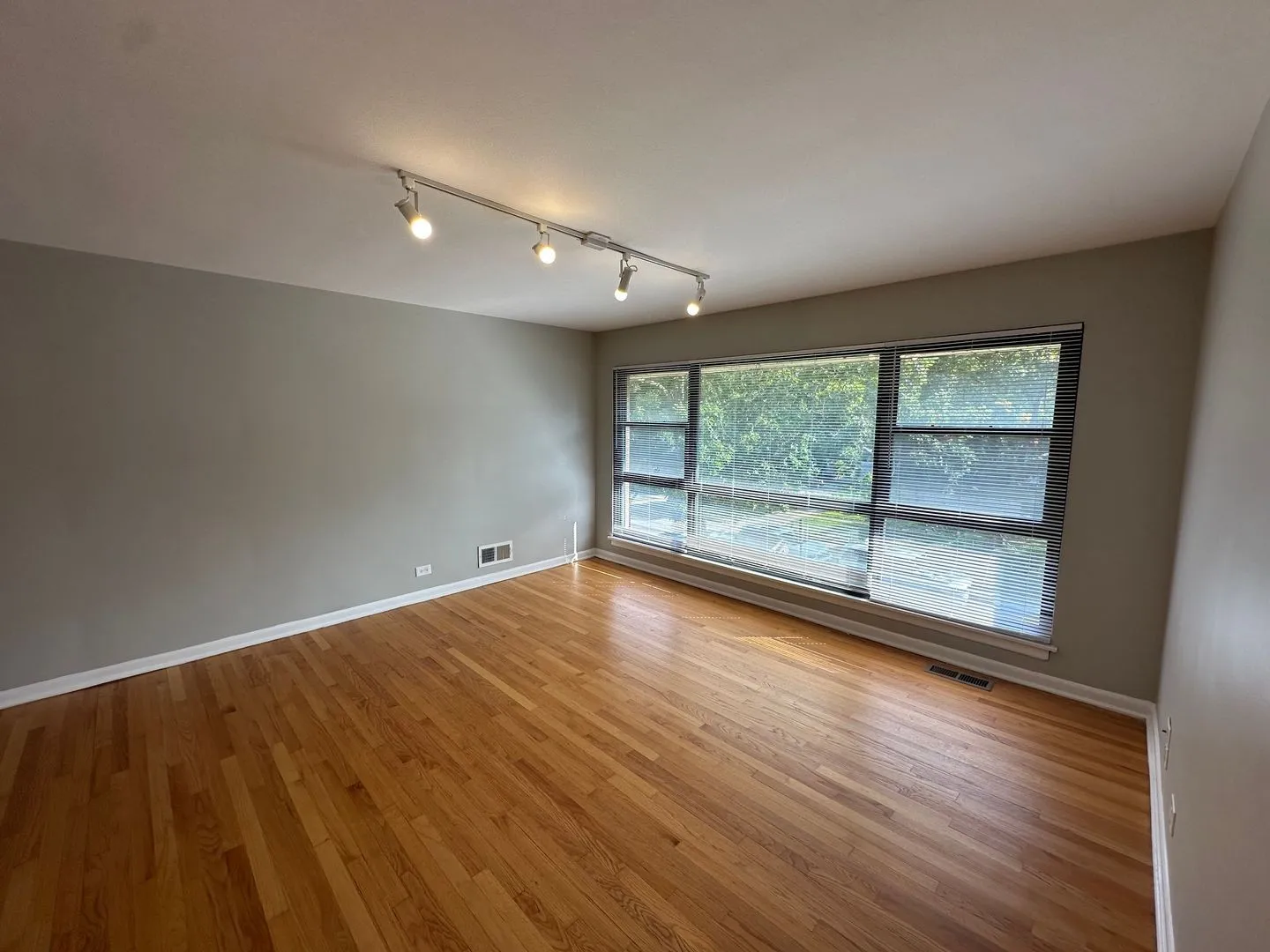 1934 Linden Ave, , 60035, USA 60035-unit#D-Highland Park-IL