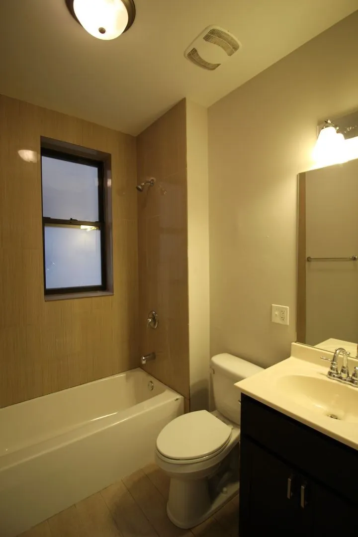 2612 W Augusta Blvd, , 60622, USA 60622-unit#1R-Chicago-IL
