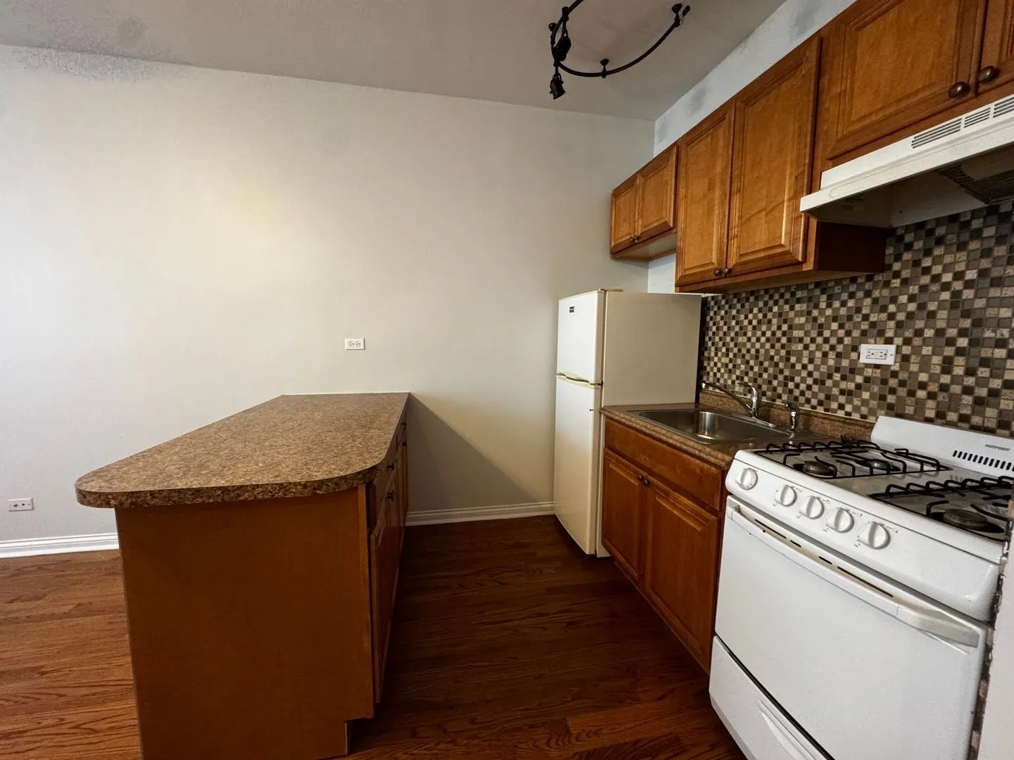 1344 W Lunt Ave, , 60626, USA 60626-unit#306-Chicago-IL