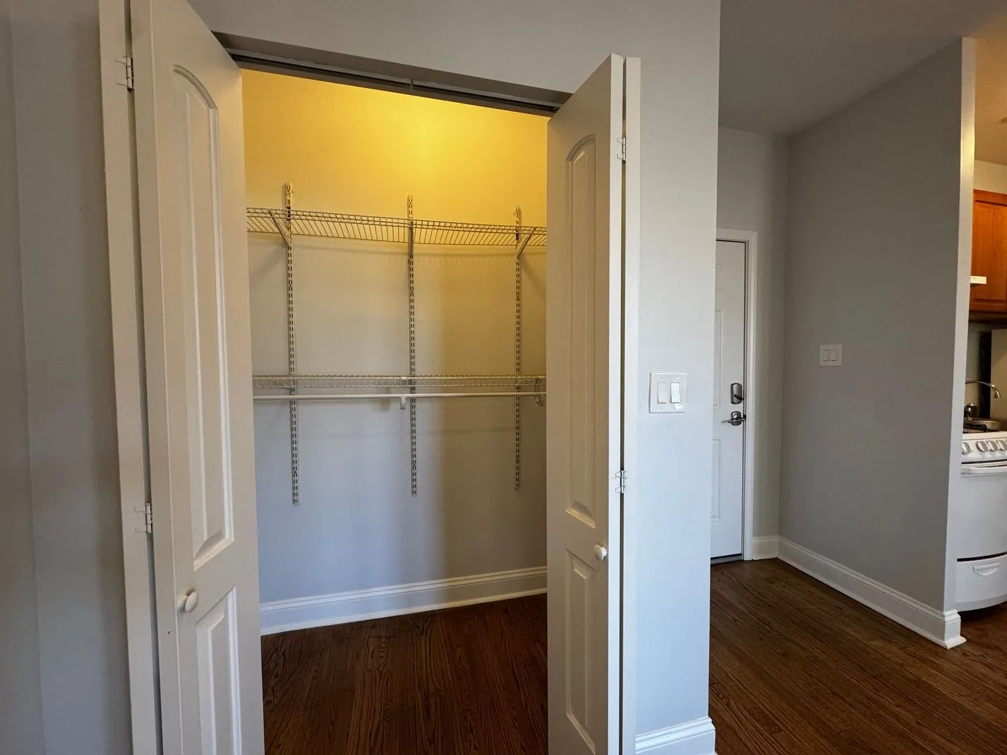 1344 W Lunt Ave, ,  60626, USA 60626-unit#304-Chicago-IL