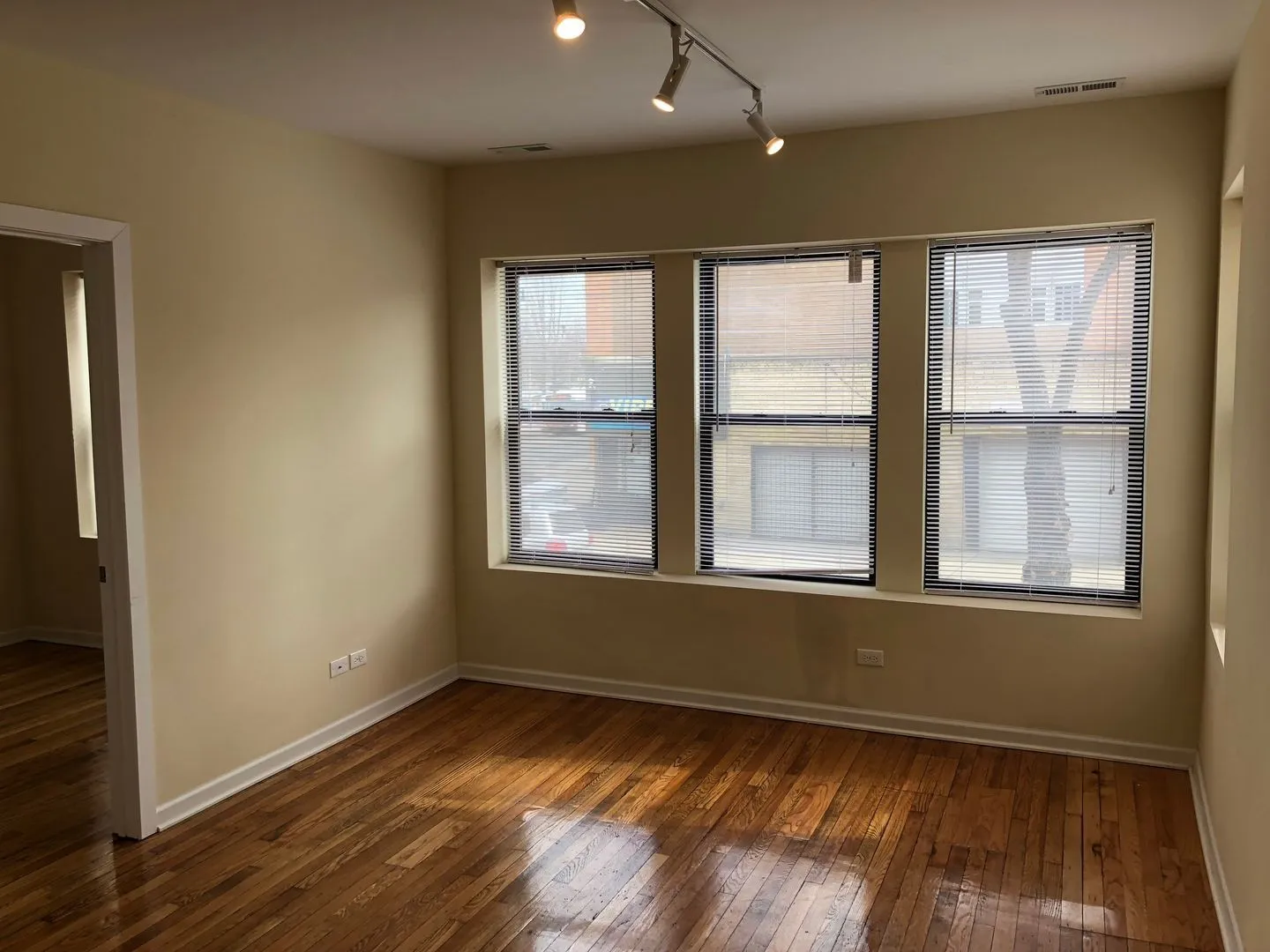 4750 N Sacramento Ave, ,  60625, USA 60625-unit#3E-Chicago-IL