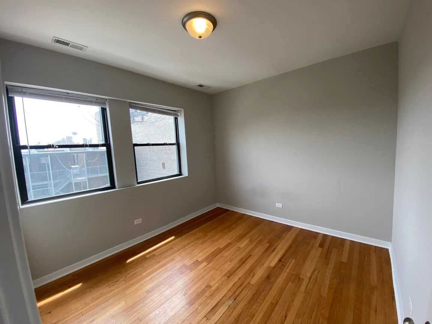 4817 N Christiana Ave, ,  60625, USA 60625-unit#3W-Chicago-IL