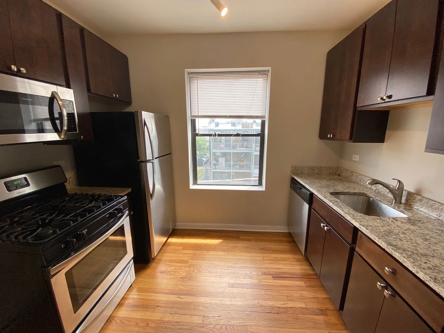 4817 N Christiana Ave, ,  60625, USA 60625-unit#3W-Chicago-IL