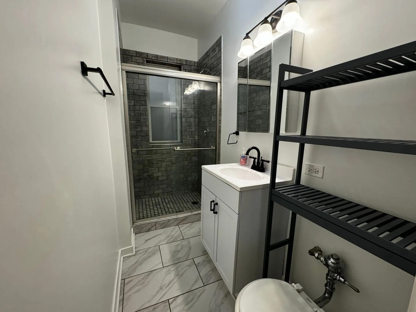 1503 W Schreiber Ave, , 60626, USA 60626-unit#2-Chicago-IL