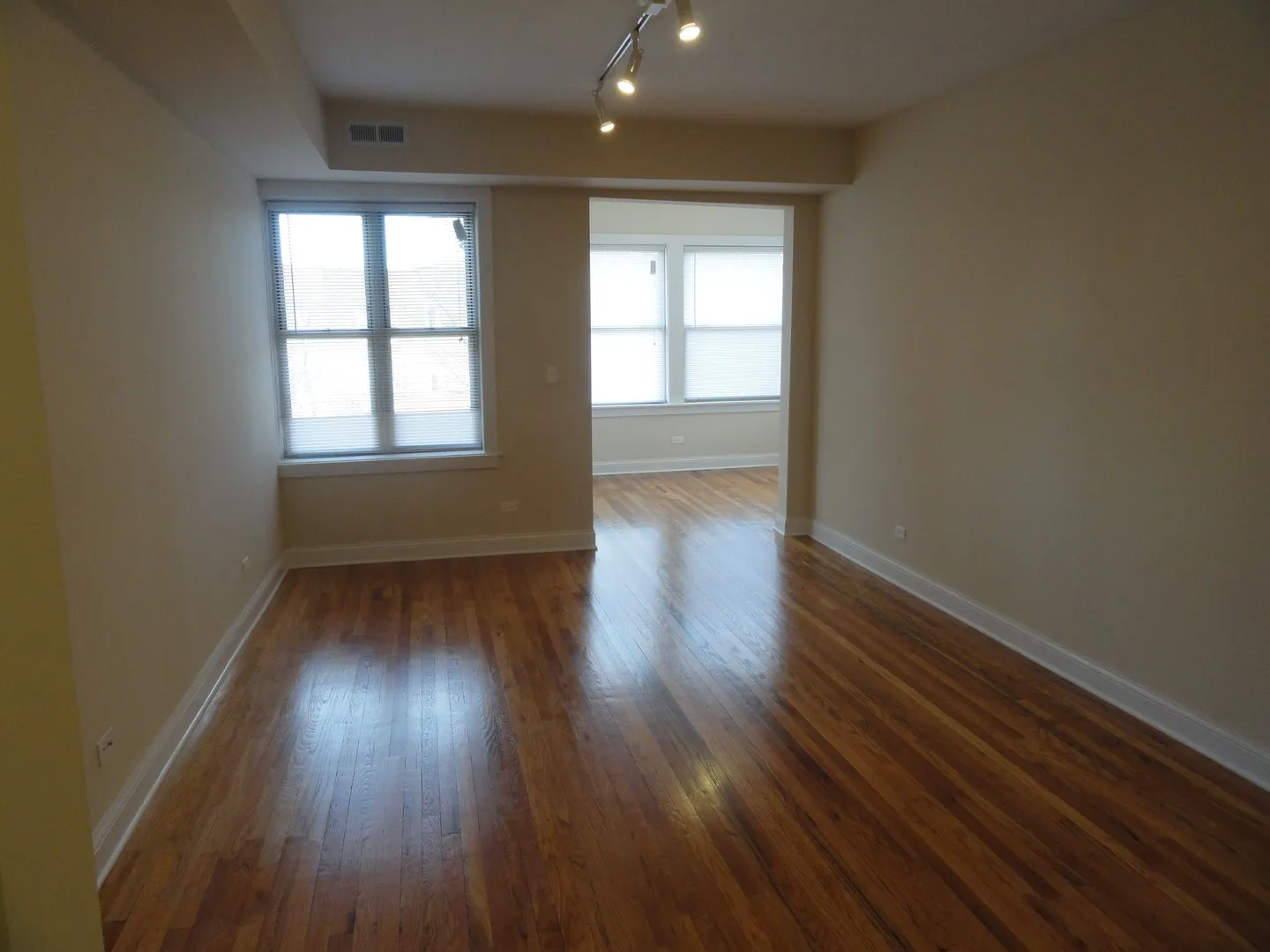 4856 N Drake Ave, , 60625, USA 60625-unit#1-Chicago-IL
