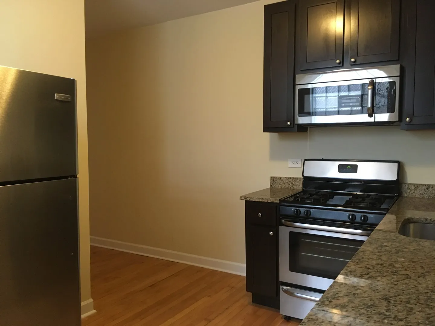 6258 N Claremont Ave, ,  60659, USA 60659-unit#3-Chicago-IL