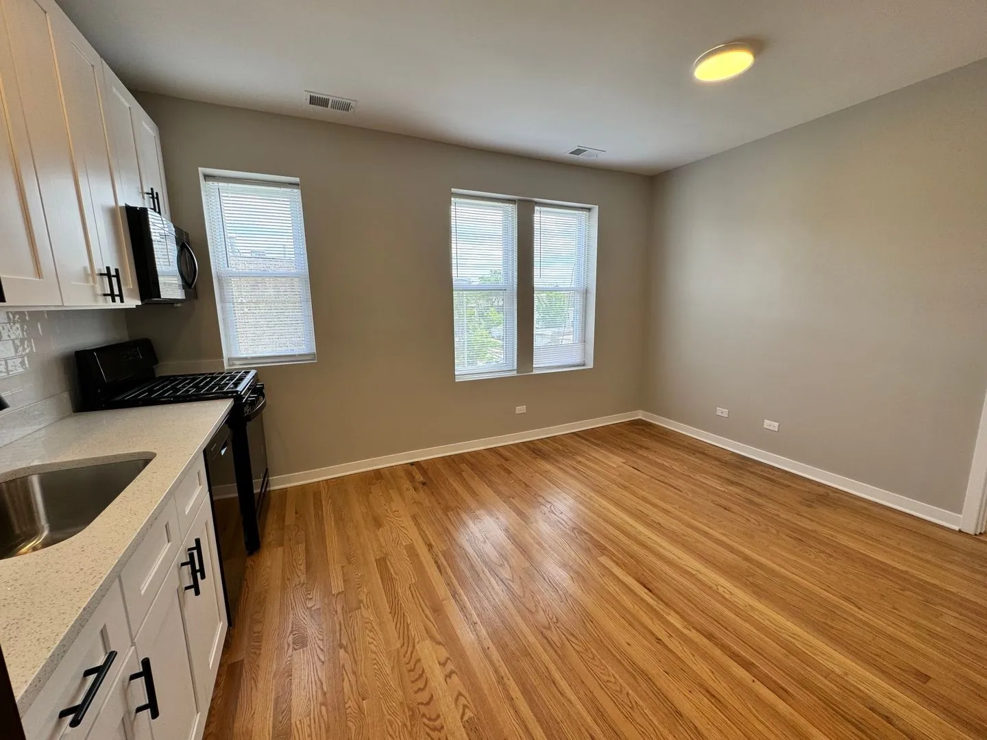 3051 W Leland Ave, , 60625, USA 60625-unit#106-Chicago-IL