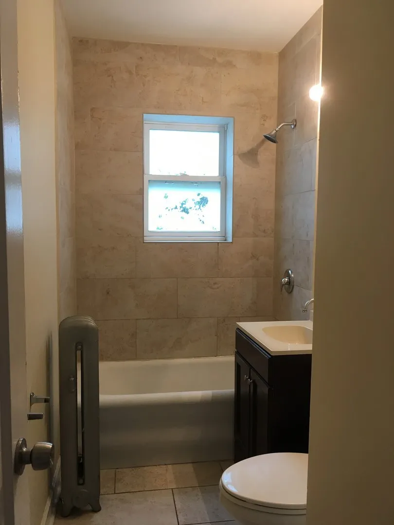 6258 N Claremont Ave, ,  60659, USA 60659-unit#3-Chicago-IL