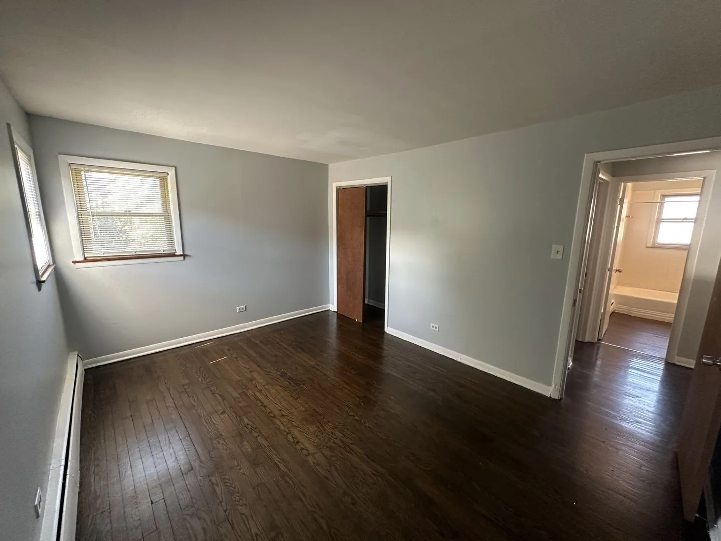6711 S Chappel Ave, ,  60649, USA 60649-unit#3W-Chicago-IL