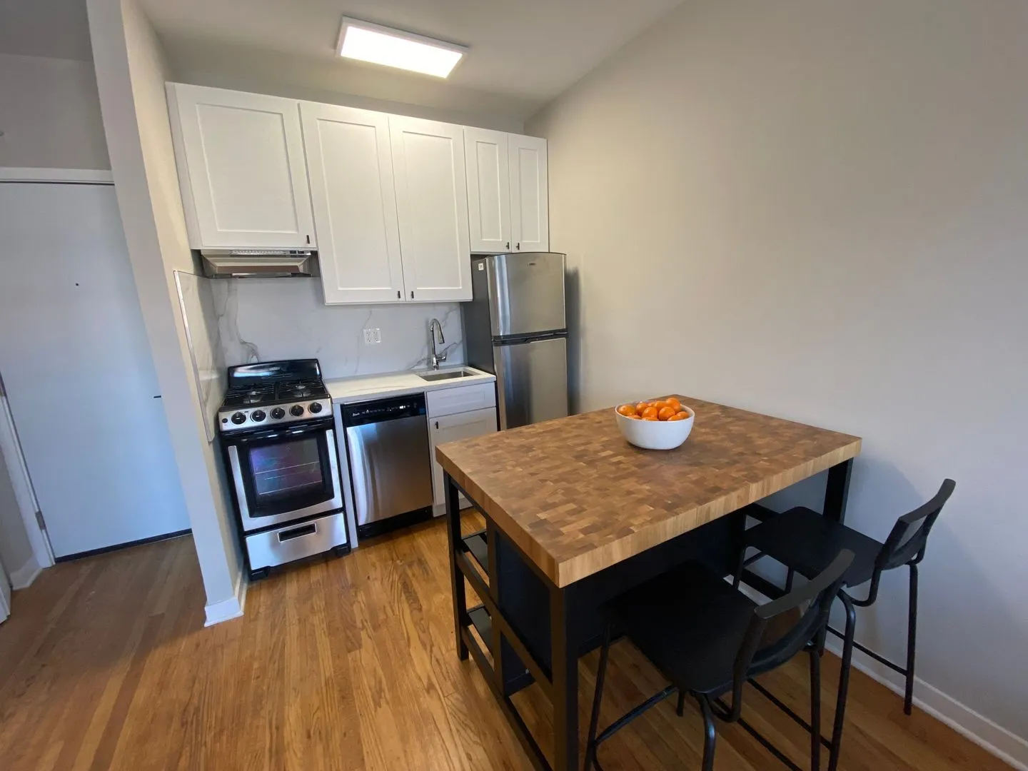 3250 N Pulaski Rd, , 60641, USA 60641-unit#309-Chicago-IL