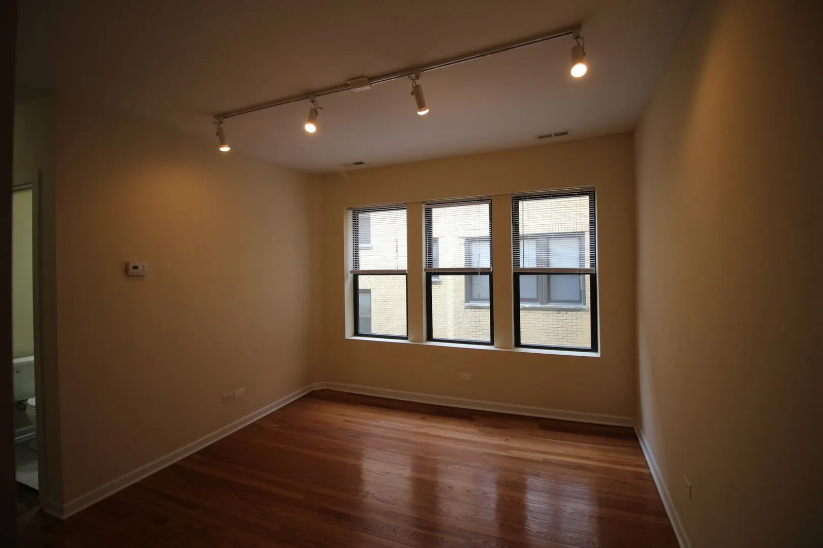 4750 N Sacramento Ave, ,  60625, USA 60625-unit#1W-Chicago-IL