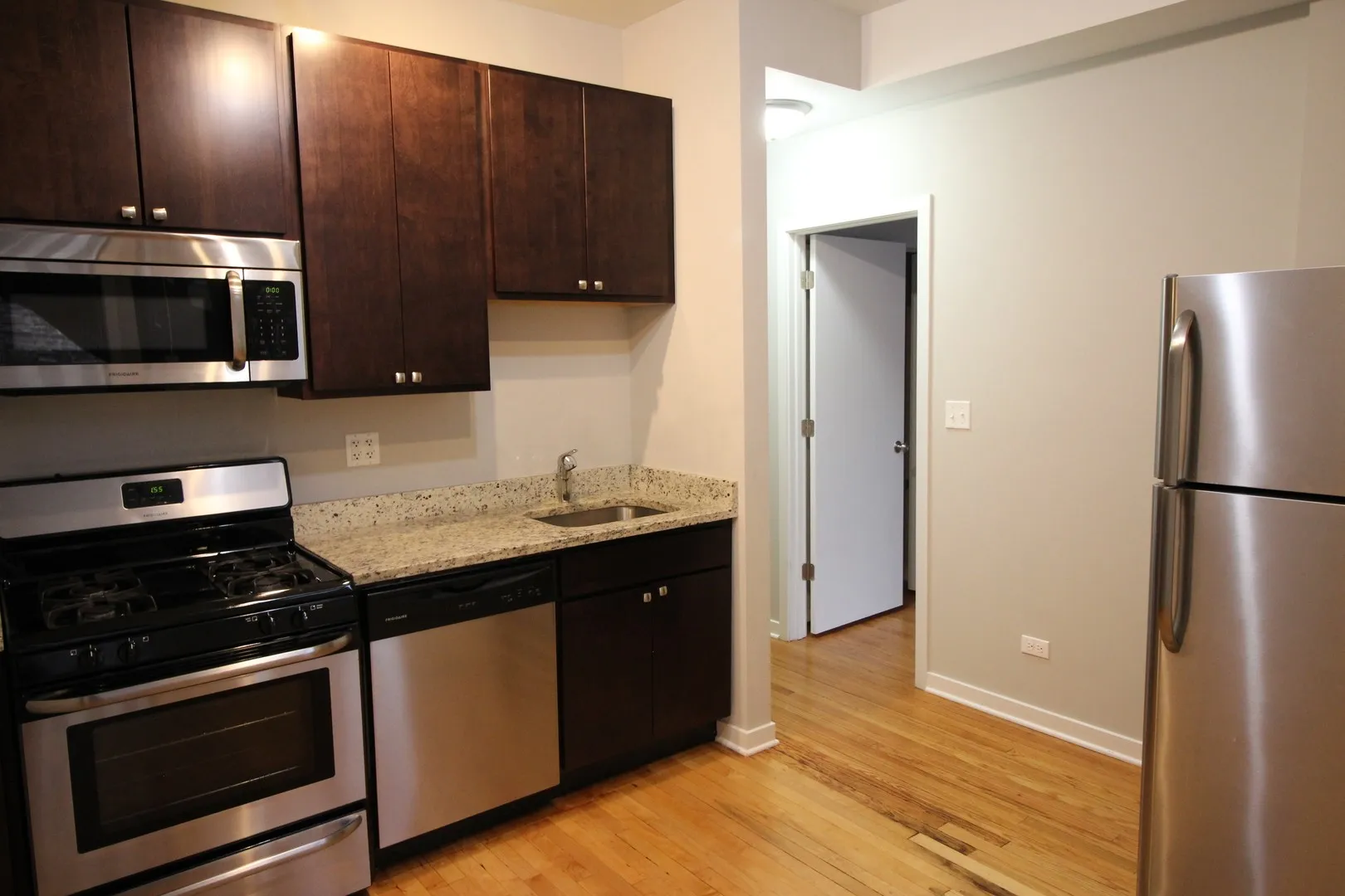 2321 W Arthur Ave, ,  60645, USA 60645-unit#3-Chicago-IL
